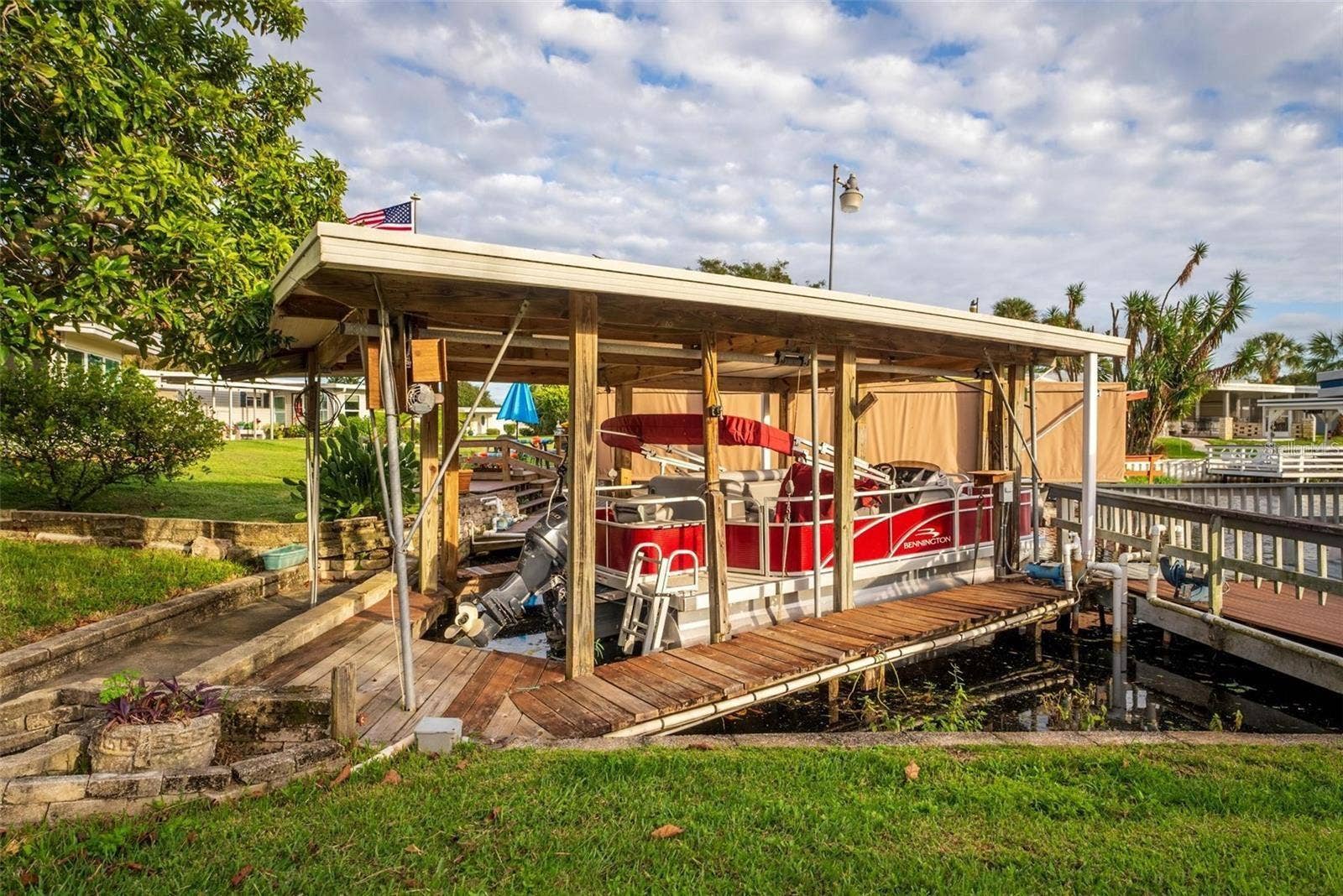 2417 VINDALE ROAD, Tavares, FL 32778 2417 VINDALE ROAD, Tavares, FL 32778