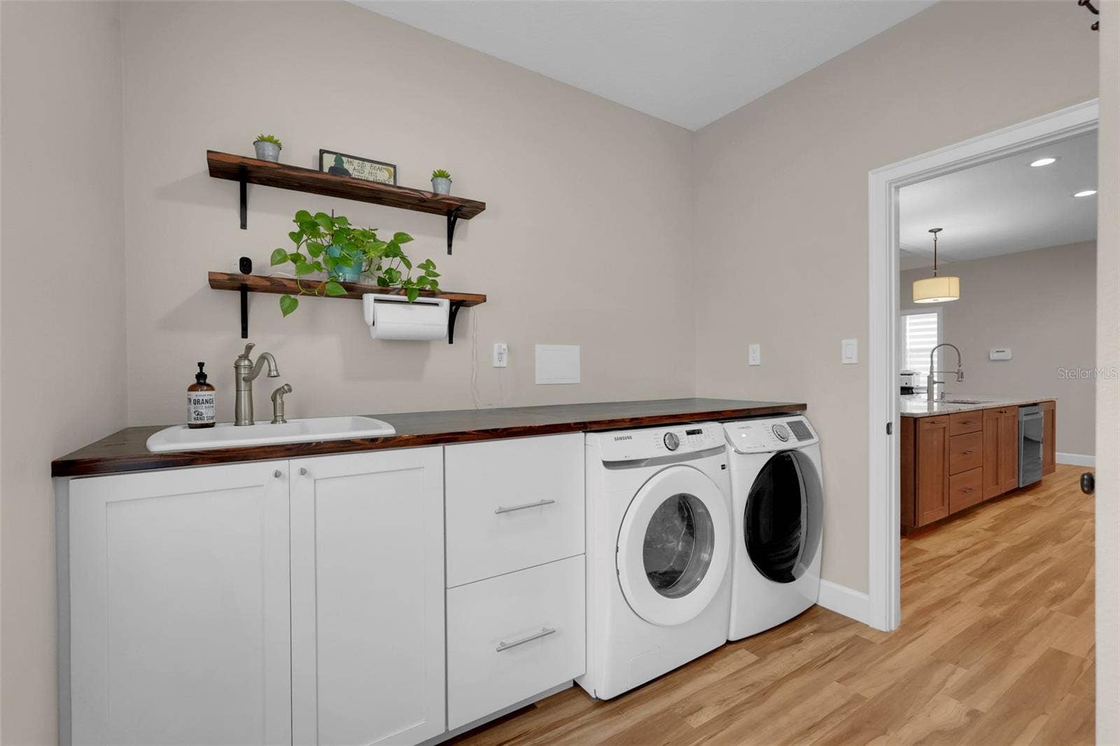 6100 OCILLA LOOP, Clermont, FL 34714 Laundry Room