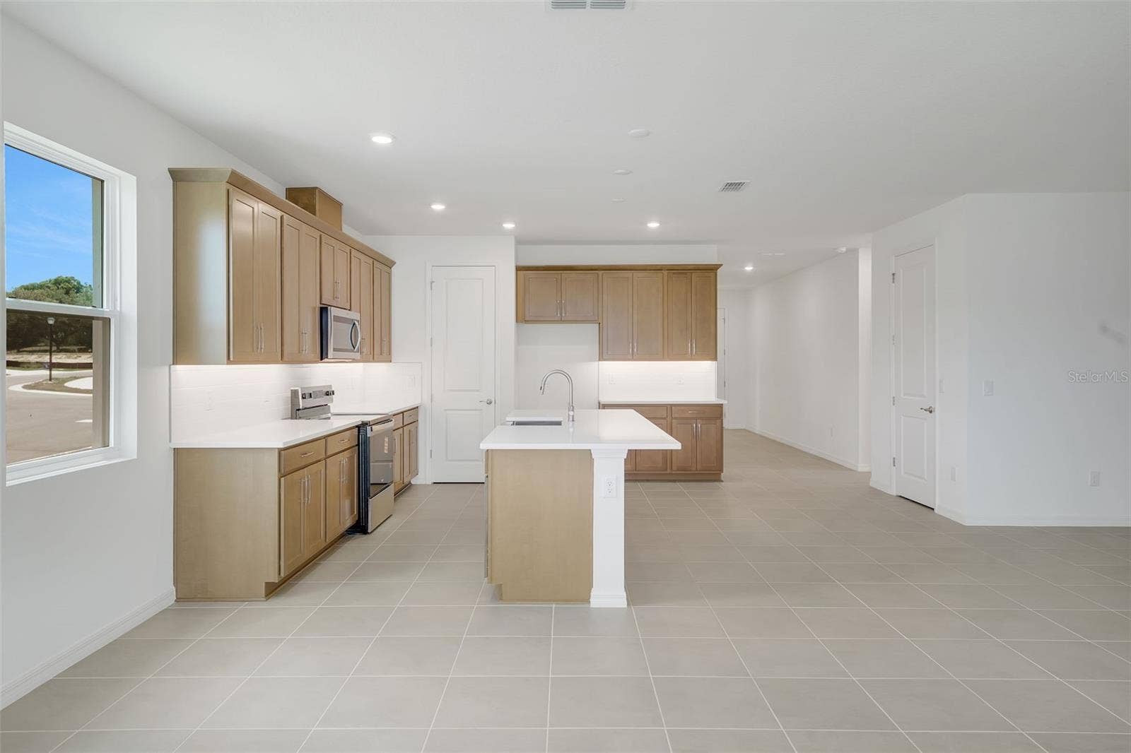 13716 EVERBREEZE LANE, Punta Gorda, FL 33955 13716 EVERBREEZE LANE, Punta Gorda, FL 33955