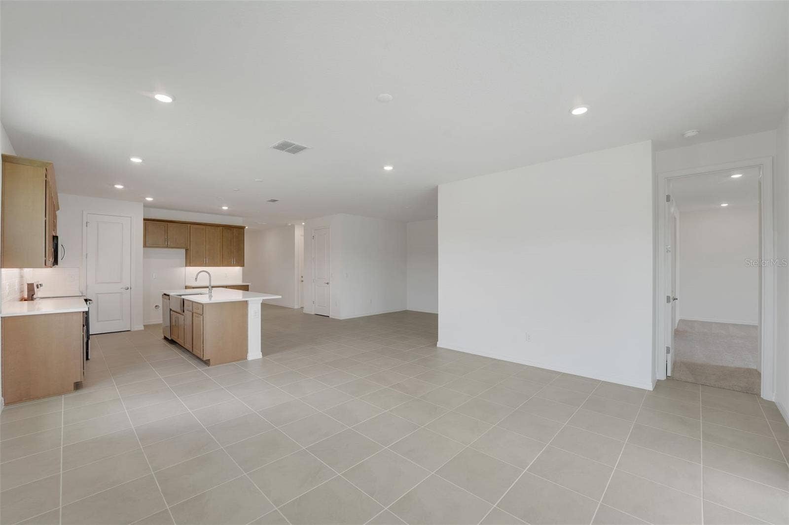 13716 EVERBREEZE LANE, Punta Gorda, FL 33955 13716 EVERBREEZE LANE, Punta Gorda, FL 33955