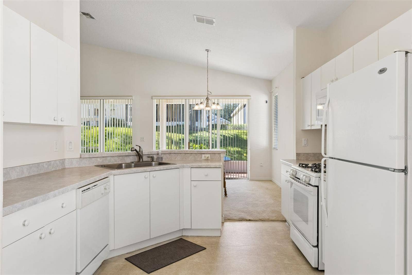 762 WOLF CREEK STREET, Clermont, FL 34711 762 WOLF CREEK STREET, Clermont, FL 34711