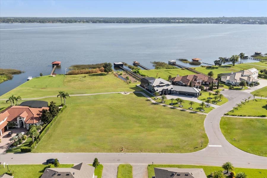 Property photo for 17707 SAWGRASS RUN, Tavares, FL