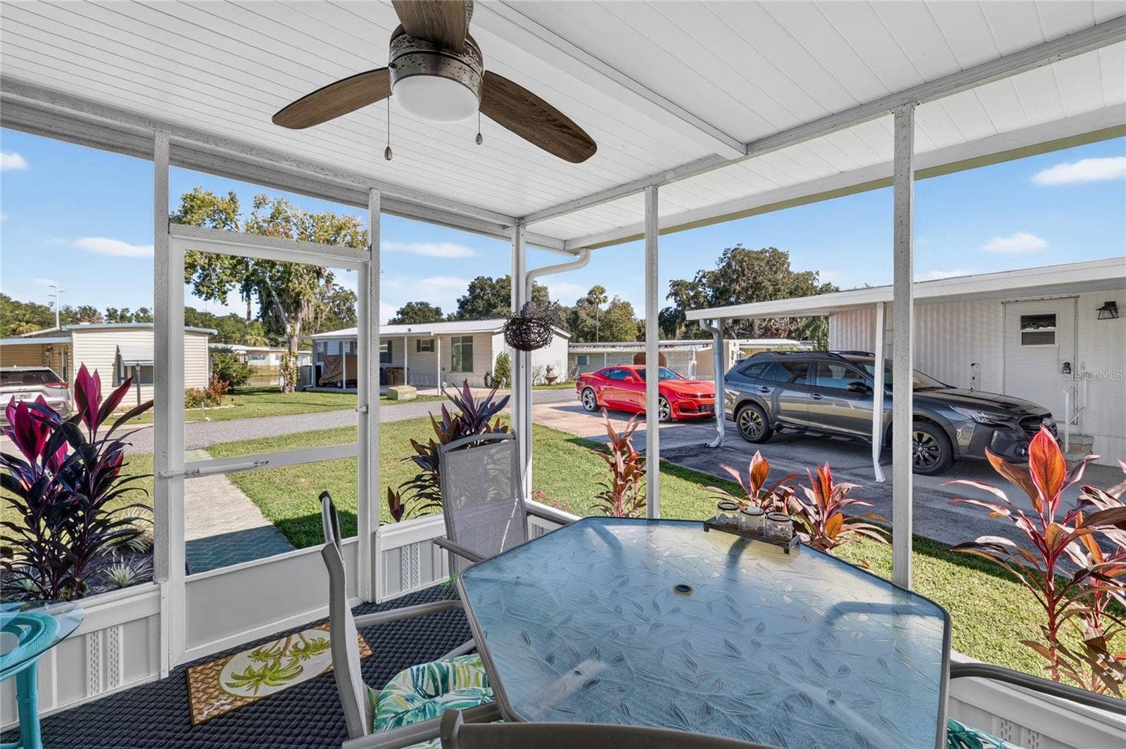 565 TAMMI DRIVE, Leesburg, FL 34788 Screen room view #2