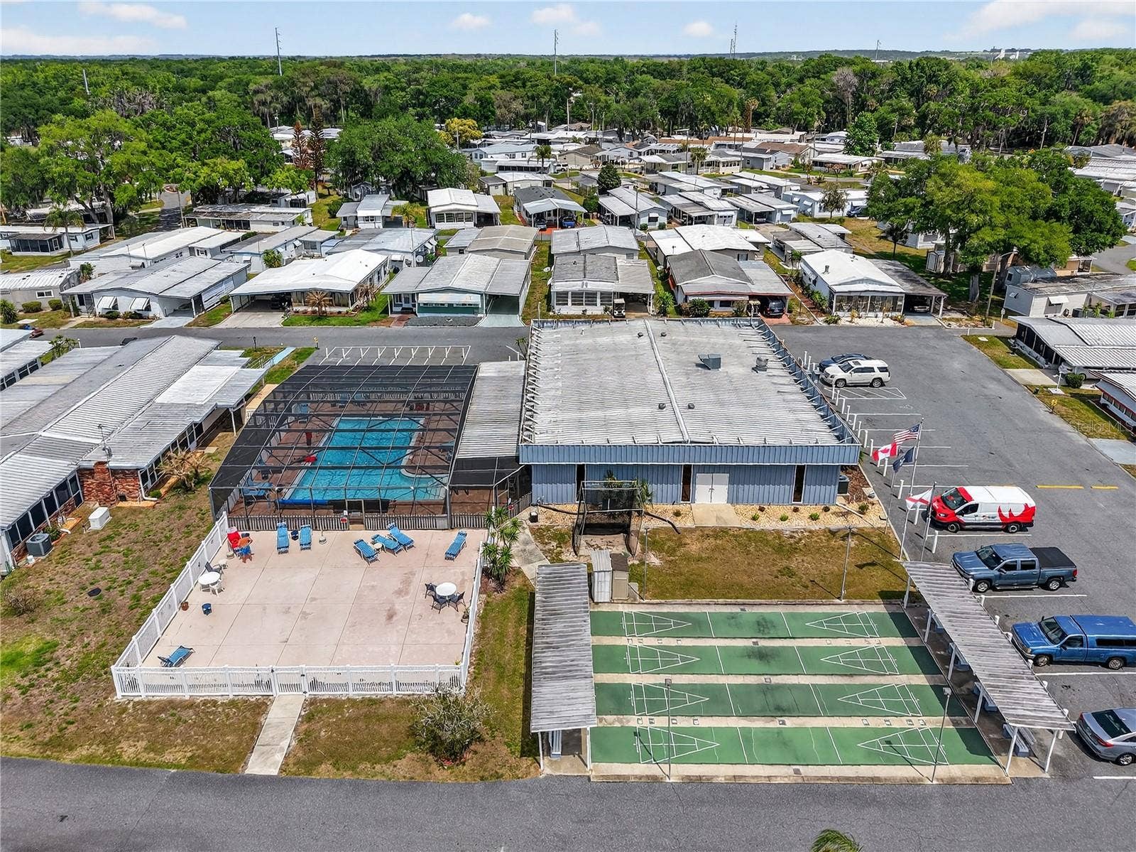 565 TAMMI DRIVE, Leesburg, FL 34788 Drone of Community center