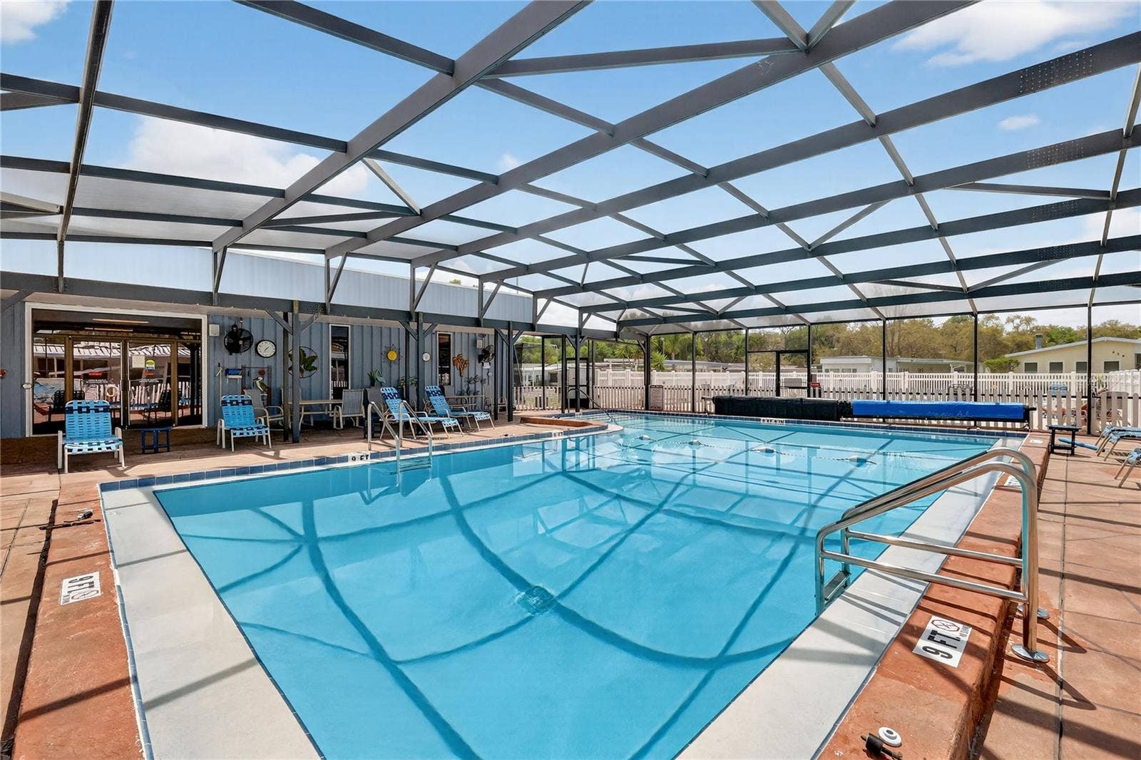 565 TAMMI DRIVE, Leesburg, FL 34788 Community Pool