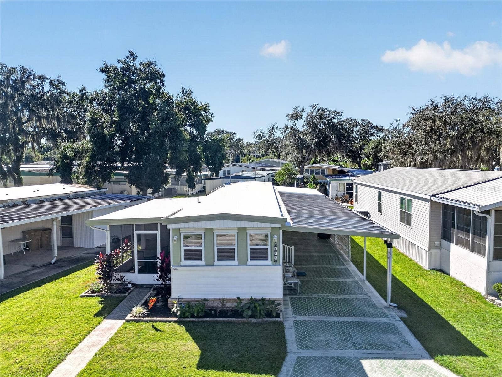 565 TAMMI DRIVE, Leesburg, FL 34788 Drone of Street view