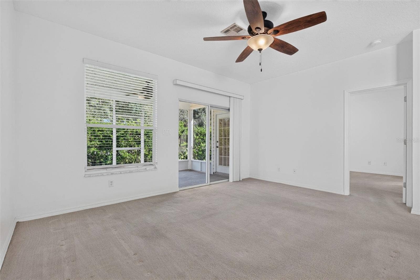 25247 CRANES ROOST CIRCLE, Leesburg, FL 34748 great room