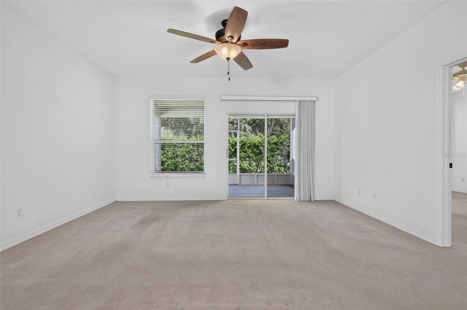 25247 CRANES ROOST CIRCLE, Leesburg, FL 34748 greatroom