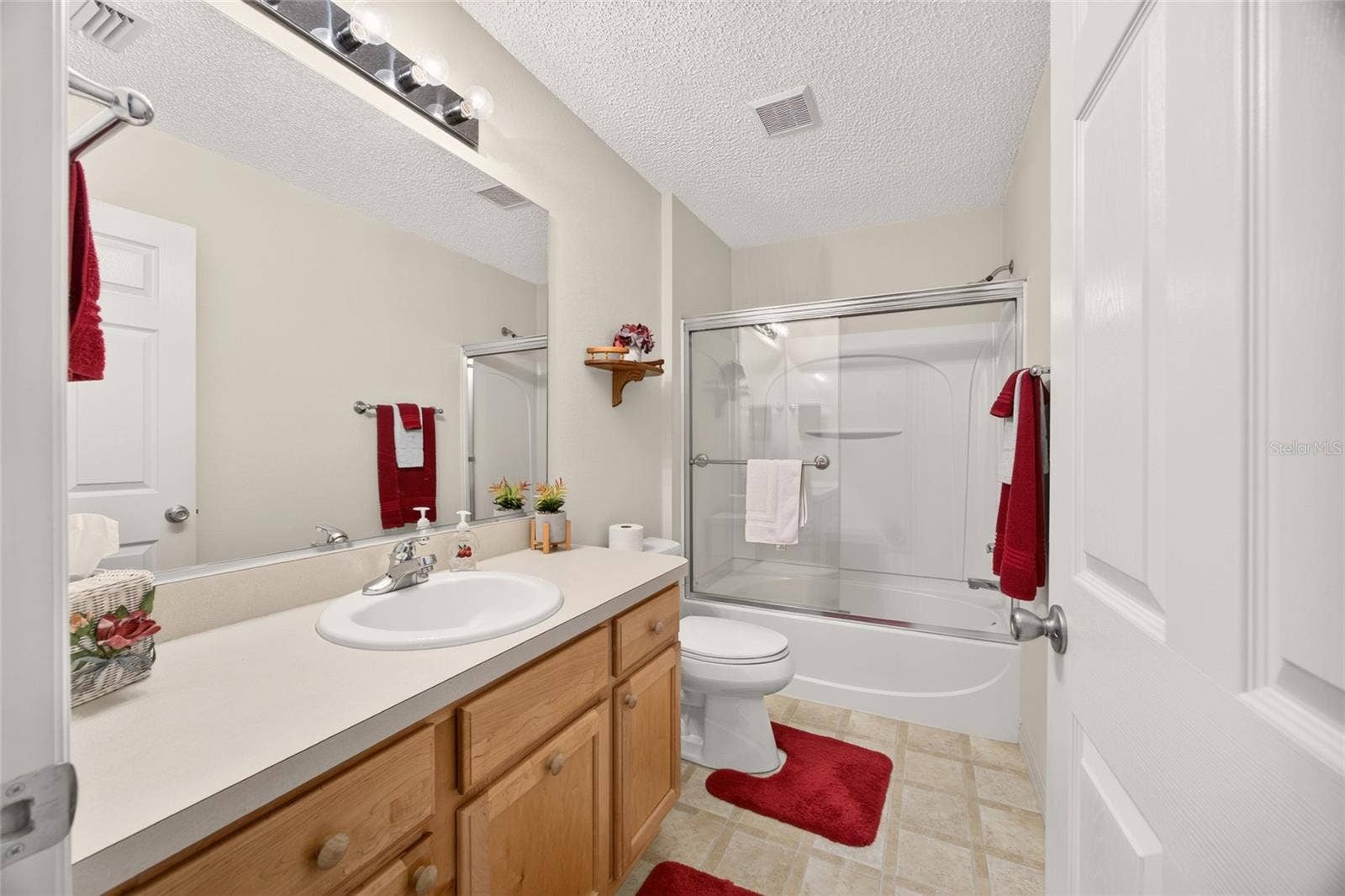 3401 NEW HOPE PLACE, The Villages, FL 32162 3401 NEW HOPE PLACE, The Villages, FL 32162