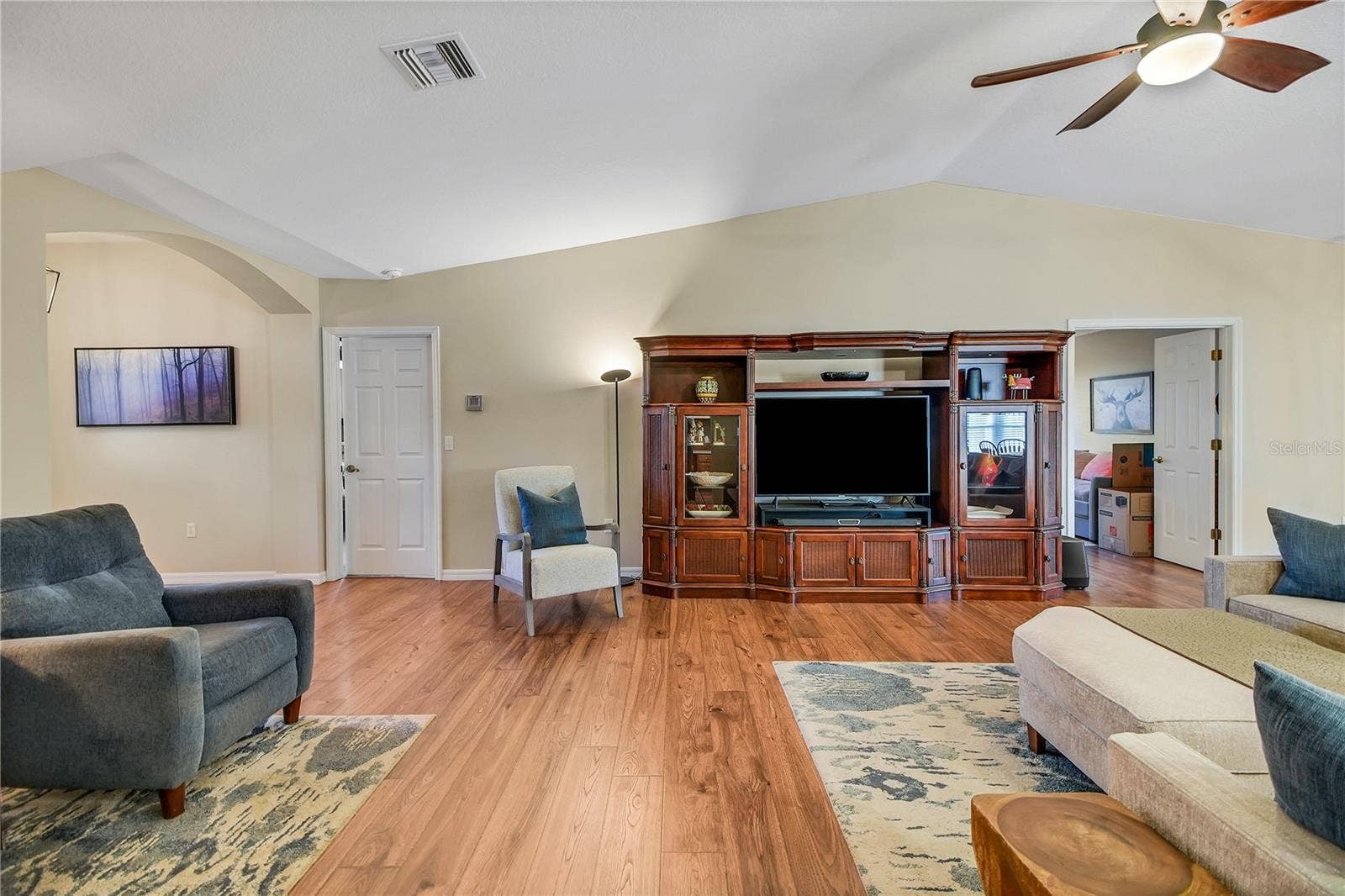 1019 MEADOWBEND DRIVE, Leesburg, FL 34748 1019 MEADOWBEND DRIVE, Leesburg, FL 34748
