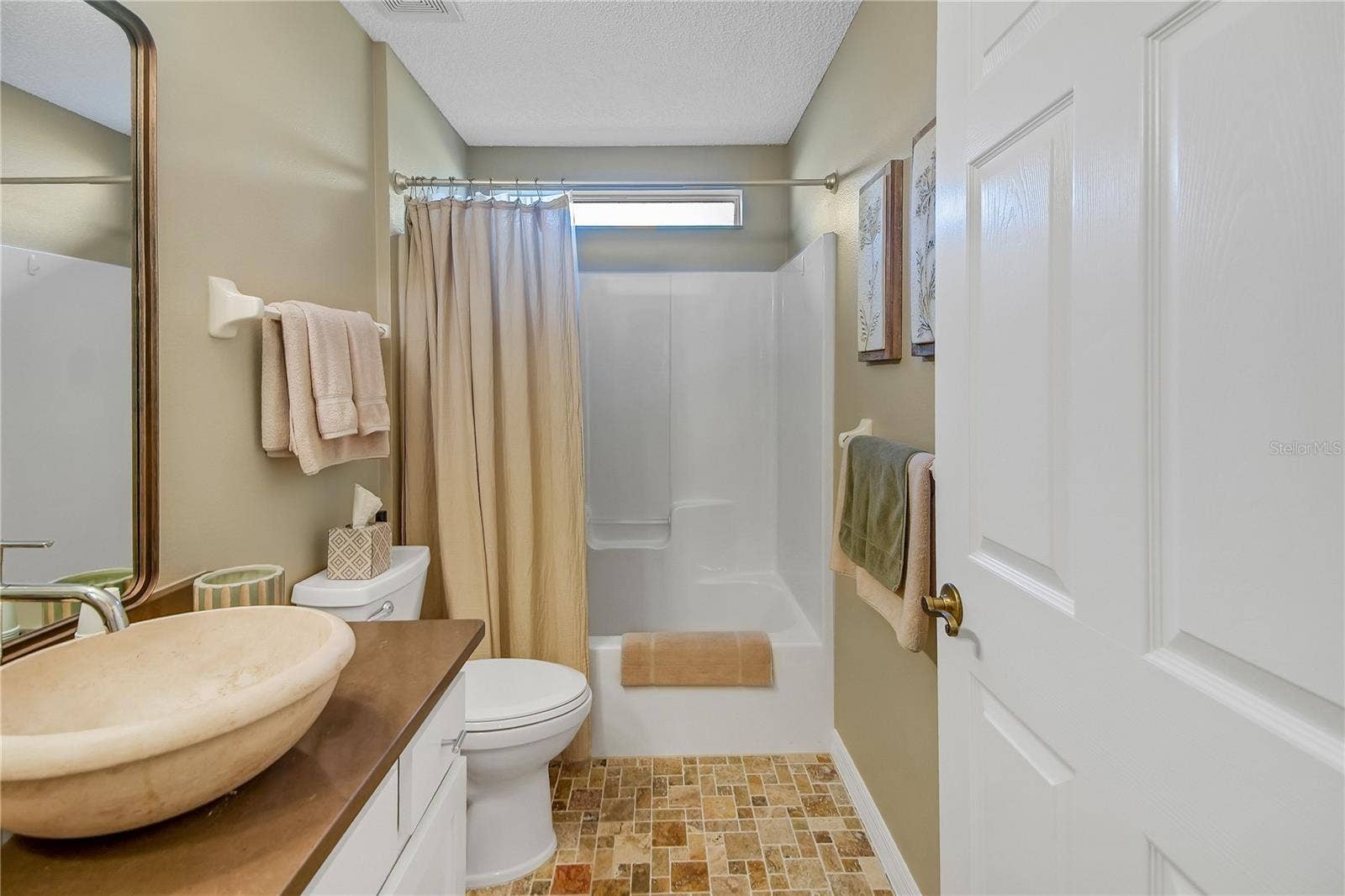 1019 MEADOWBEND DRIVE, Leesburg, FL 34748 1019 MEADOWBEND DRIVE, Leesburg, FL 34748