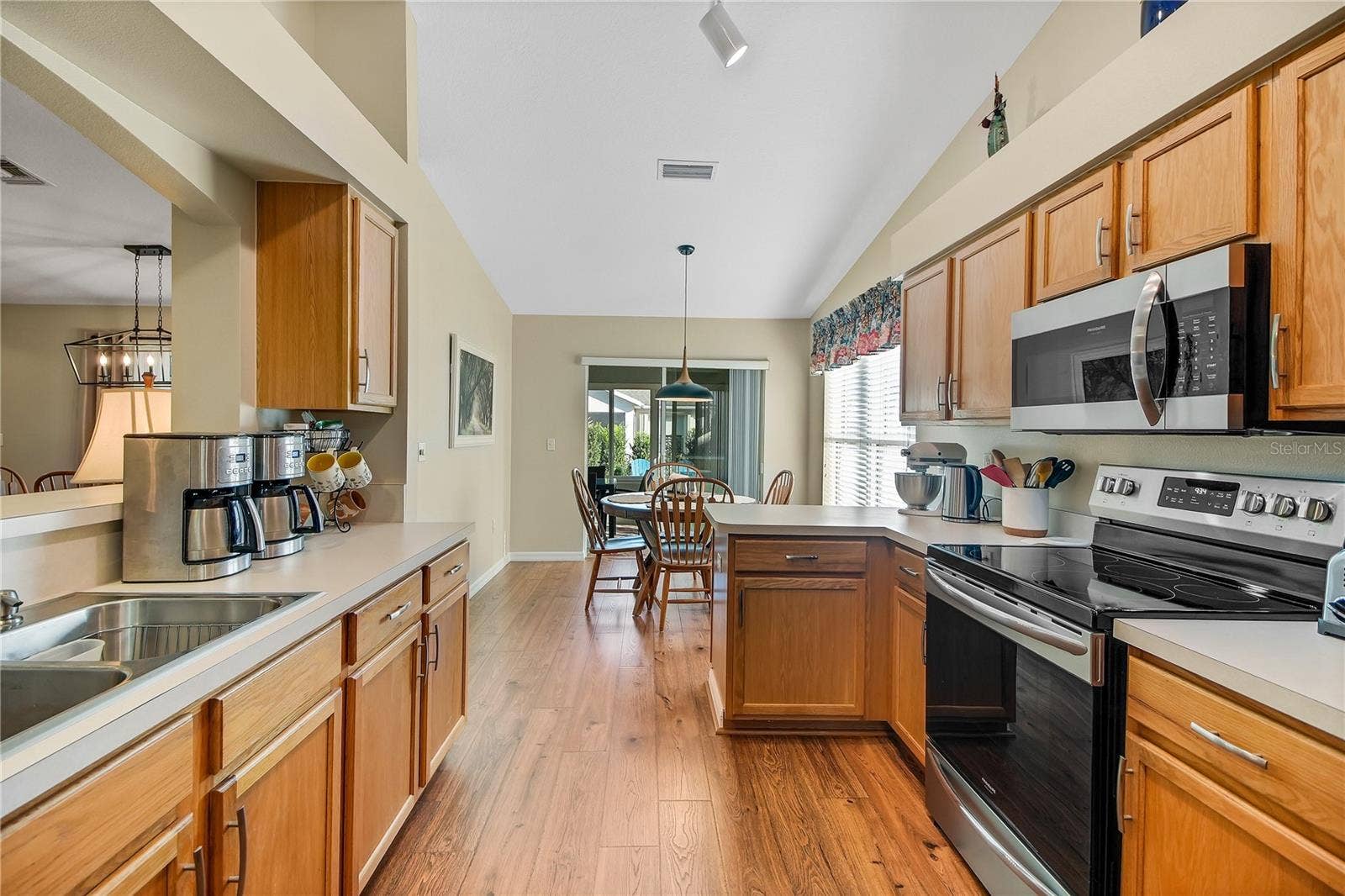 1019 MEADOWBEND DRIVE, Leesburg, FL 34748 1019 MEADOWBEND DRIVE, Leesburg, FL 34748