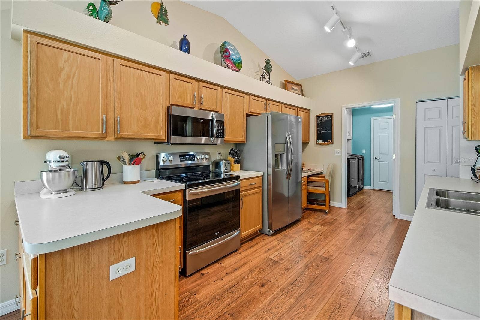 1019 MEADOWBEND DRIVE, Leesburg, FL 34748 1019 MEADOWBEND DRIVE, Leesburg, FL 34748