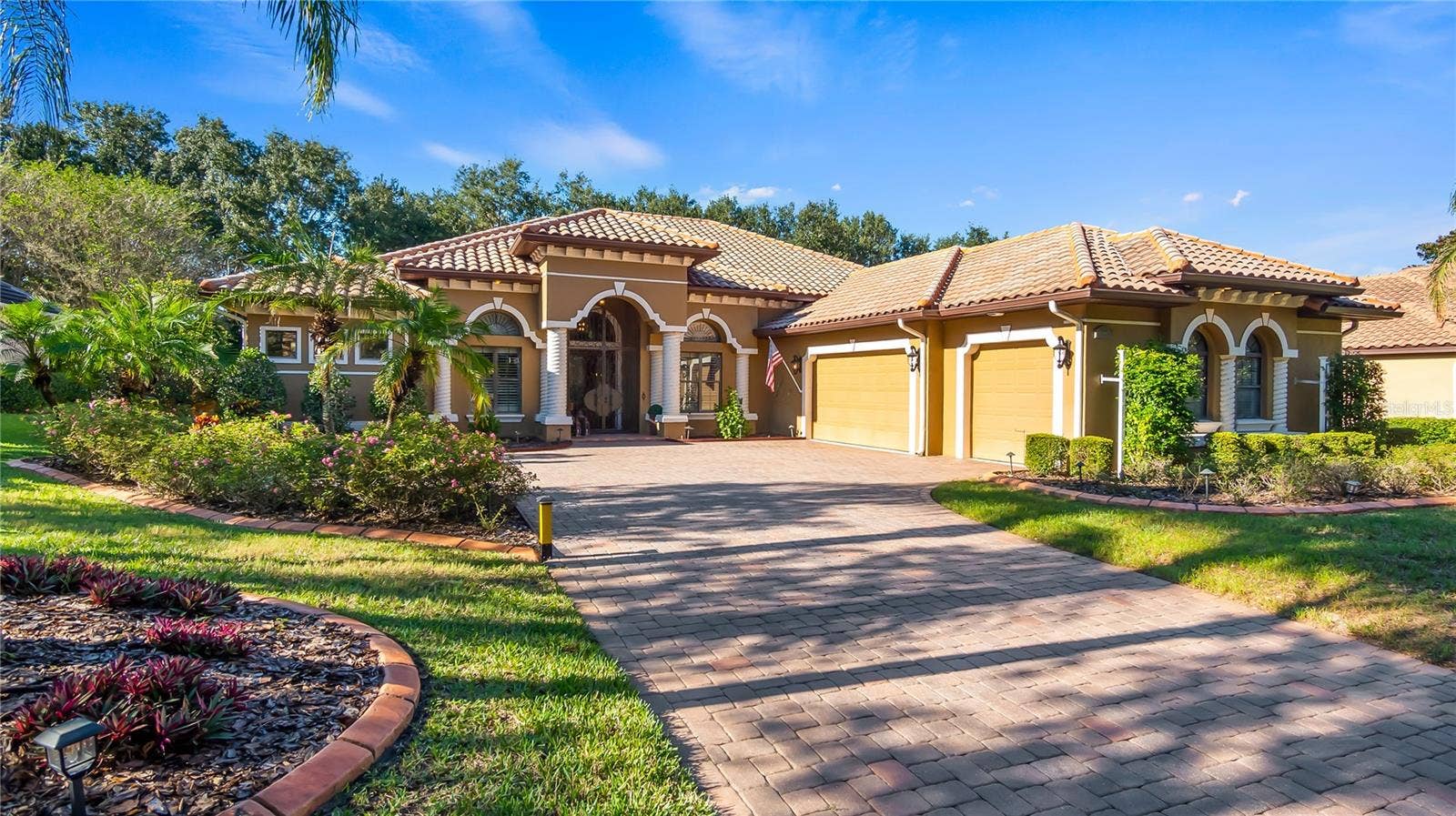 9524 San Fernando Ct