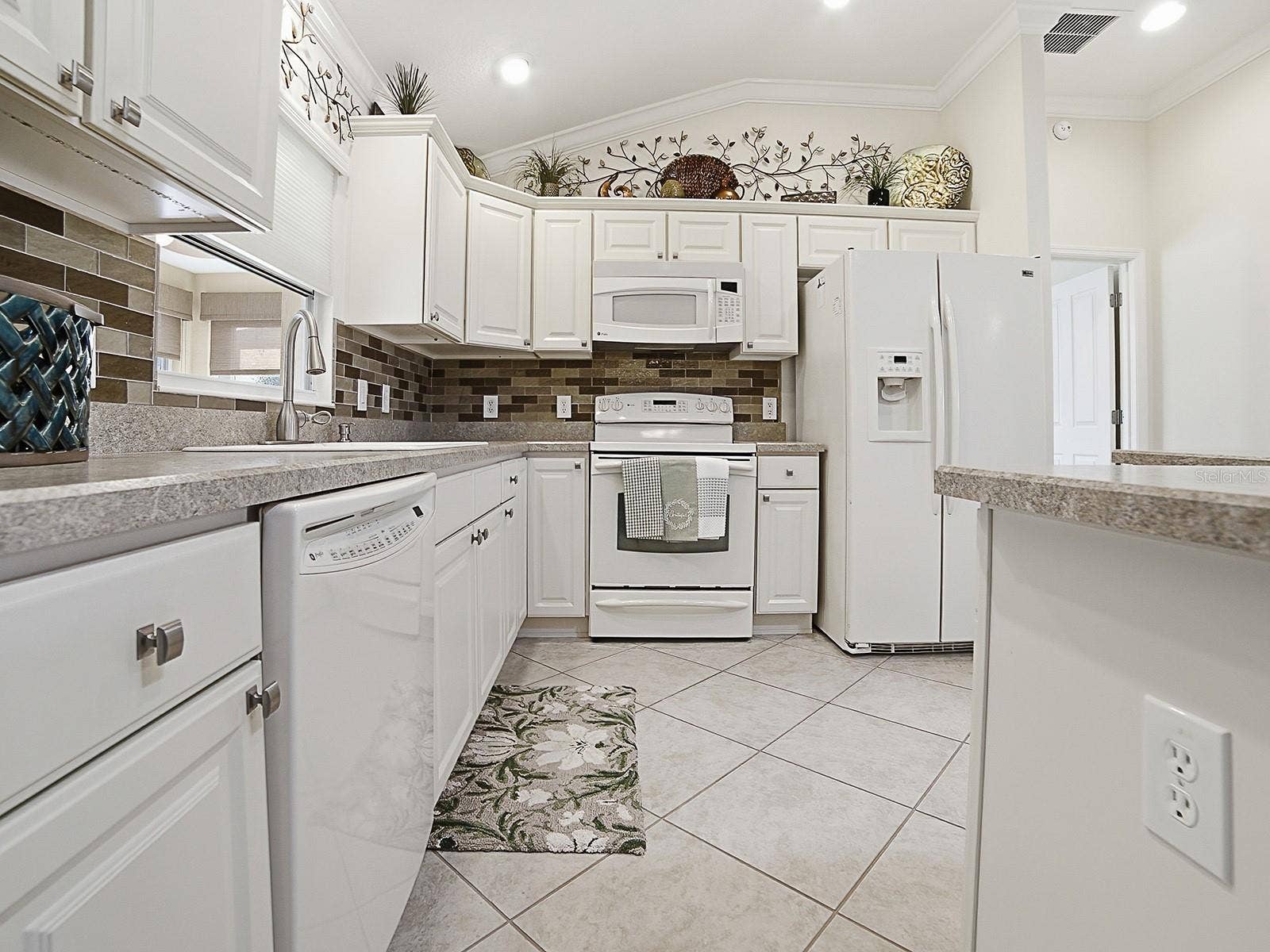 2733 MIDLAND TERRACE, The Villages, FL 32162