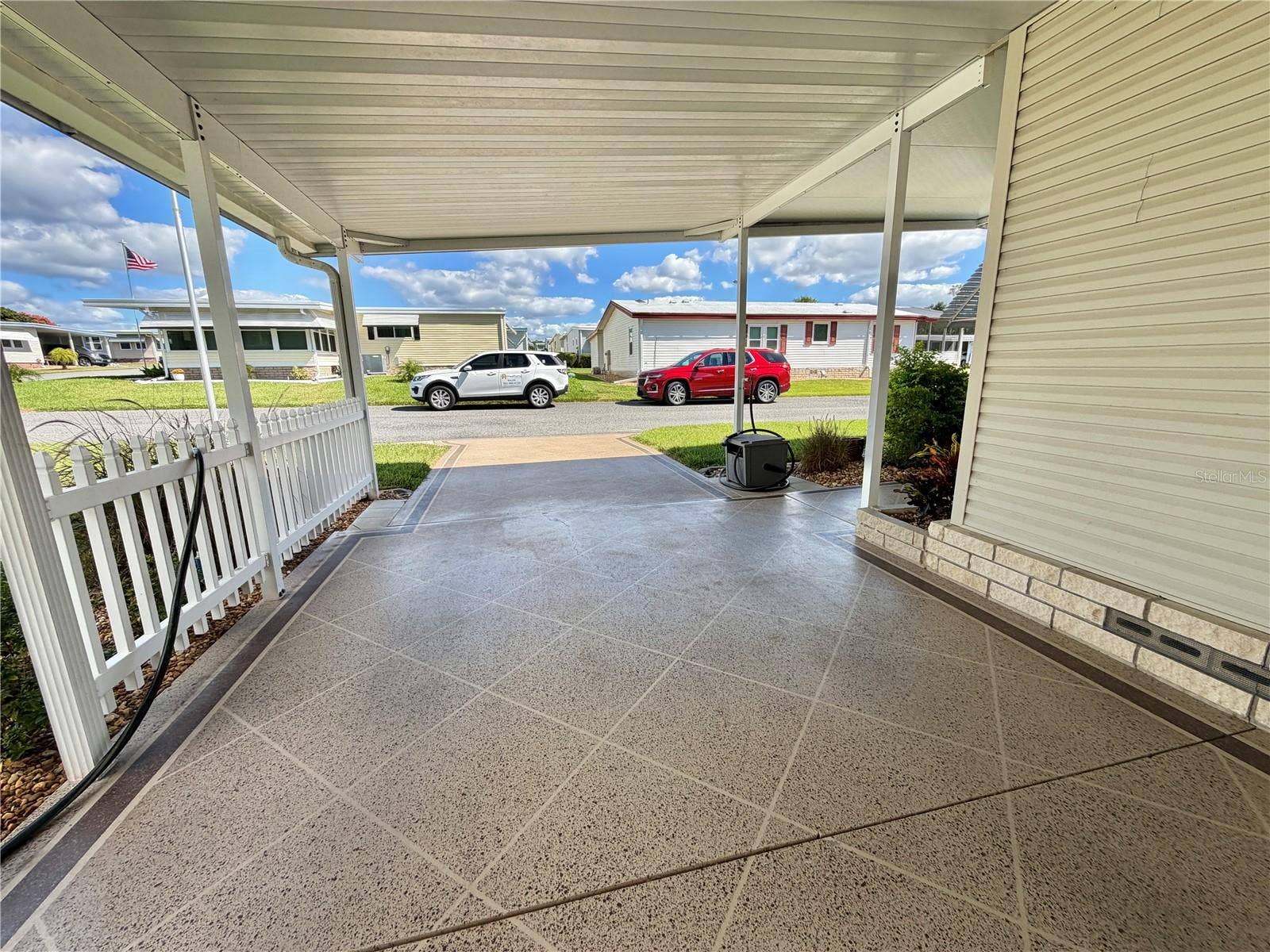 131 BOUGAINVILLEA DRIVE, Leesburg, FL 34748 131 BOUGAINVILLEA DRIVE, Leesburg, FL 34748
