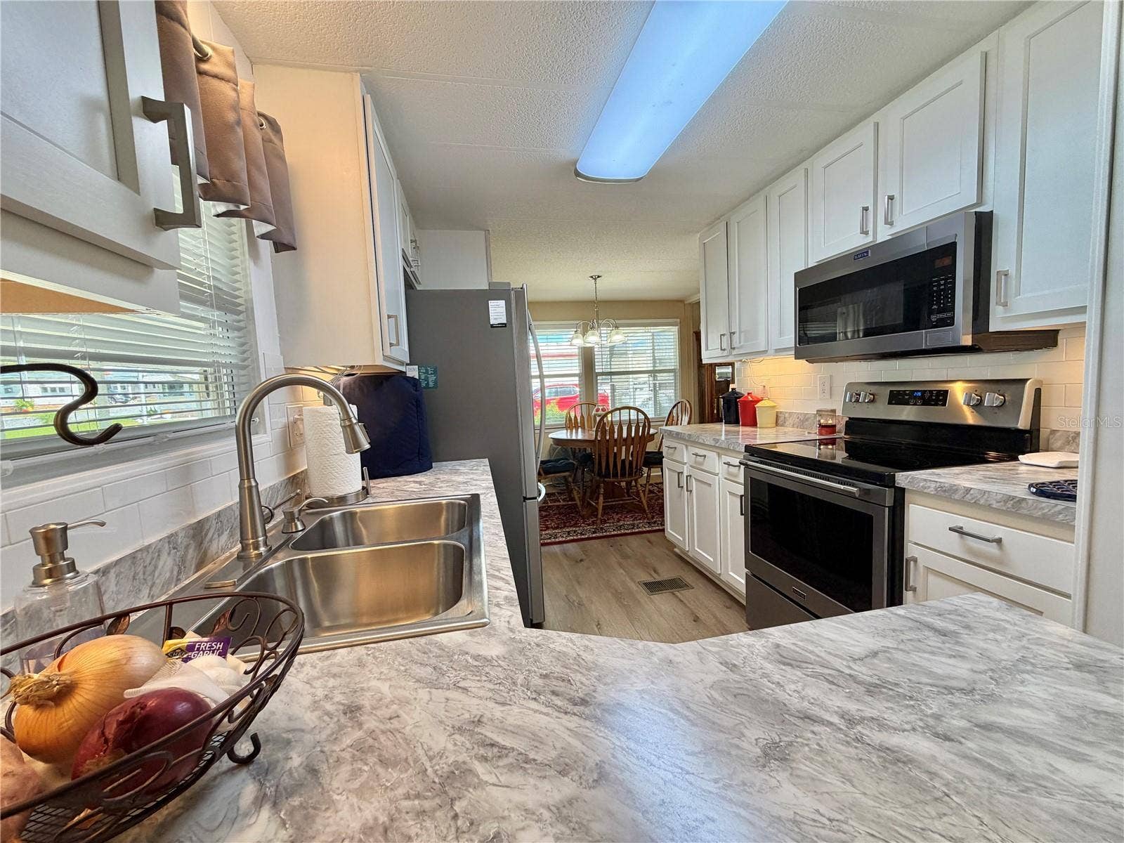 131 BOUGAINVILLEA DRIVE, Leesburg, FL 34748 131 BOUGAINVILLEA DRIVE, Leesburg, FL 34748