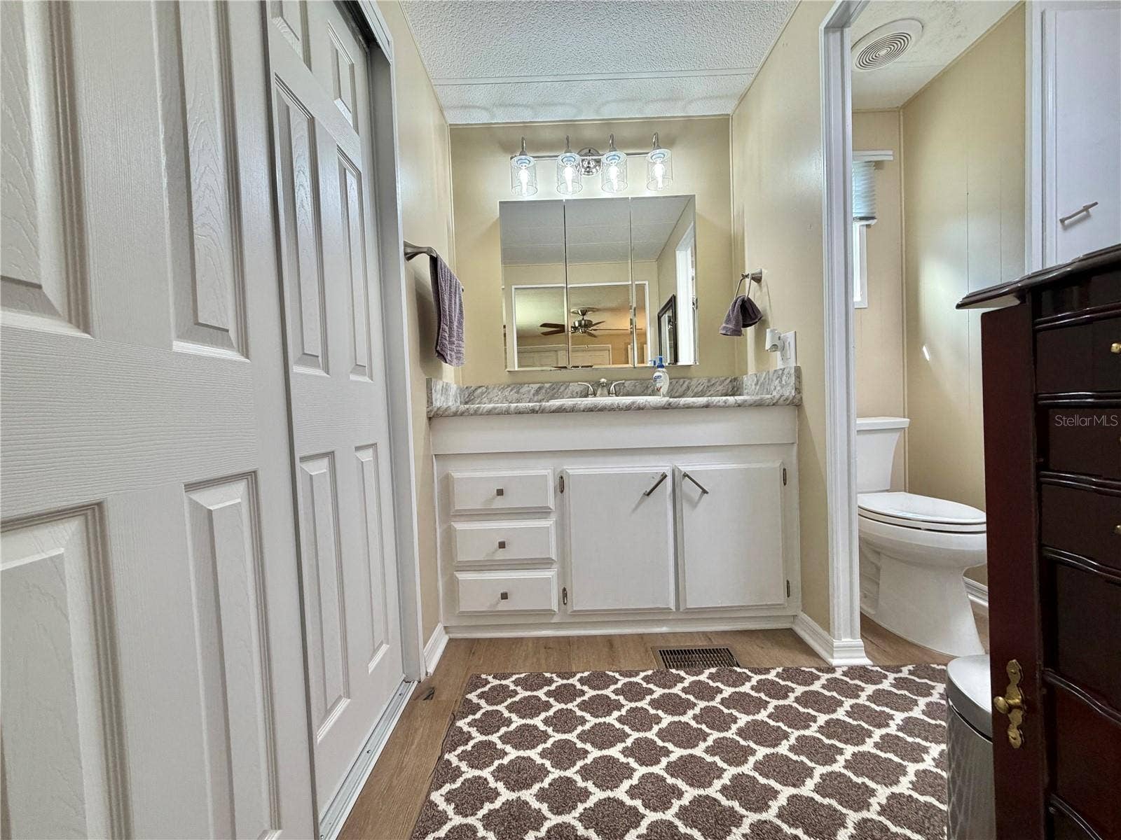 131 BOUGAINVILLEA DRIVE, Leesburg, FL 34748 131 BOUGAINVILLEA DRIVE, Leesburg, FL 34748
