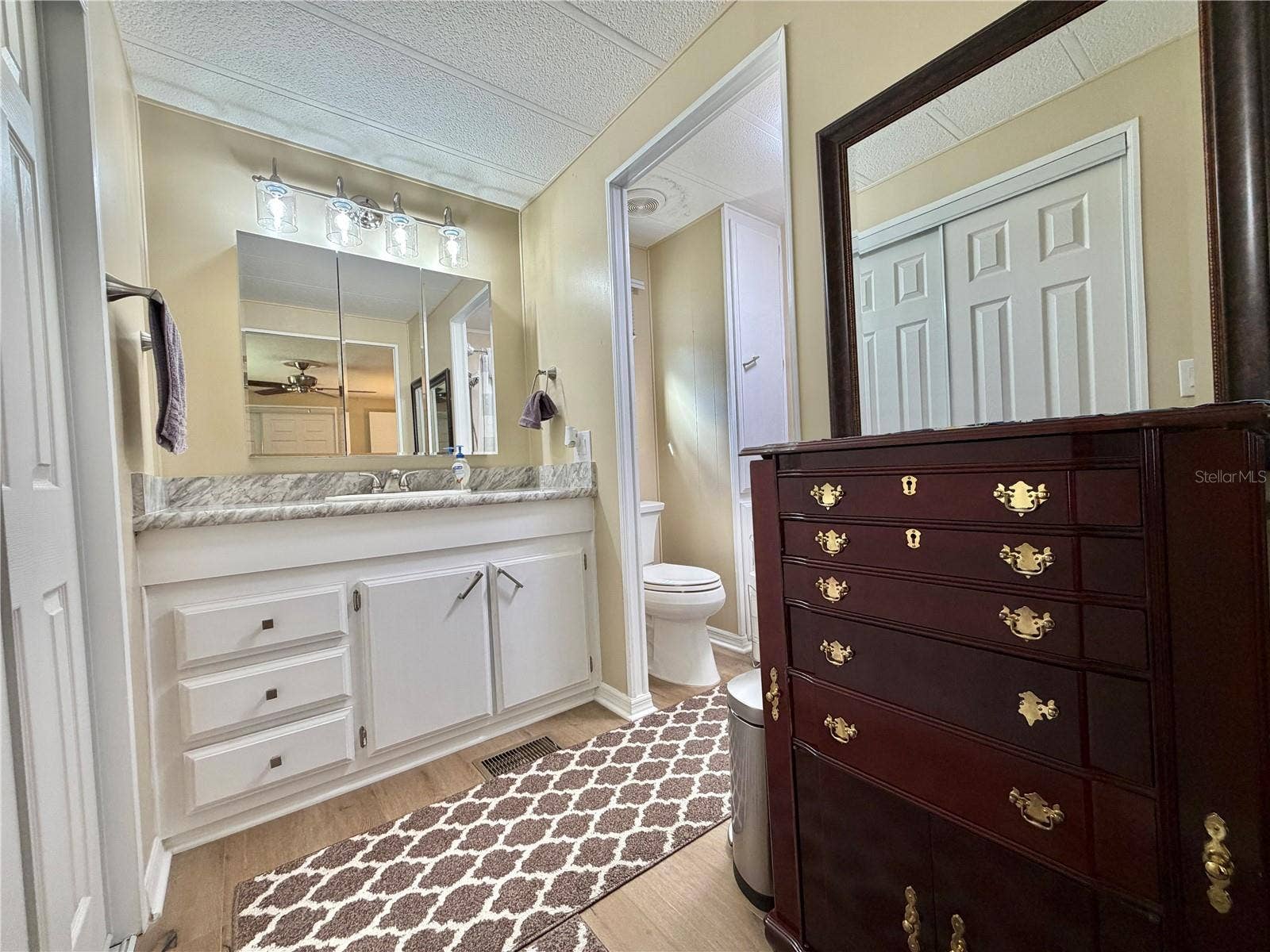 131 BOUGAINVILLEA DRIVE, Leesburg, FL 34748 131 BOUGAINVILLEA DRIVE, Leesburg, FL 34748