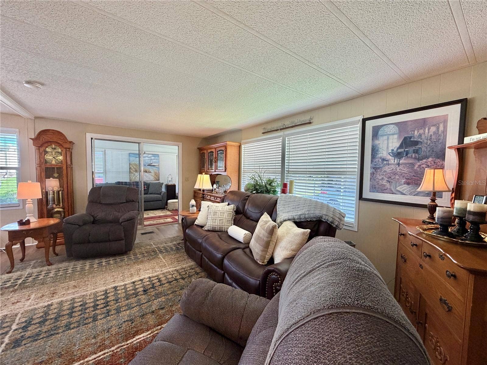 131 BOUGAINVILLEA DRIVE, Leesburg, FL 34748 131 BOUGAINVILLEA DRIVE, Leesburg, FL 34748