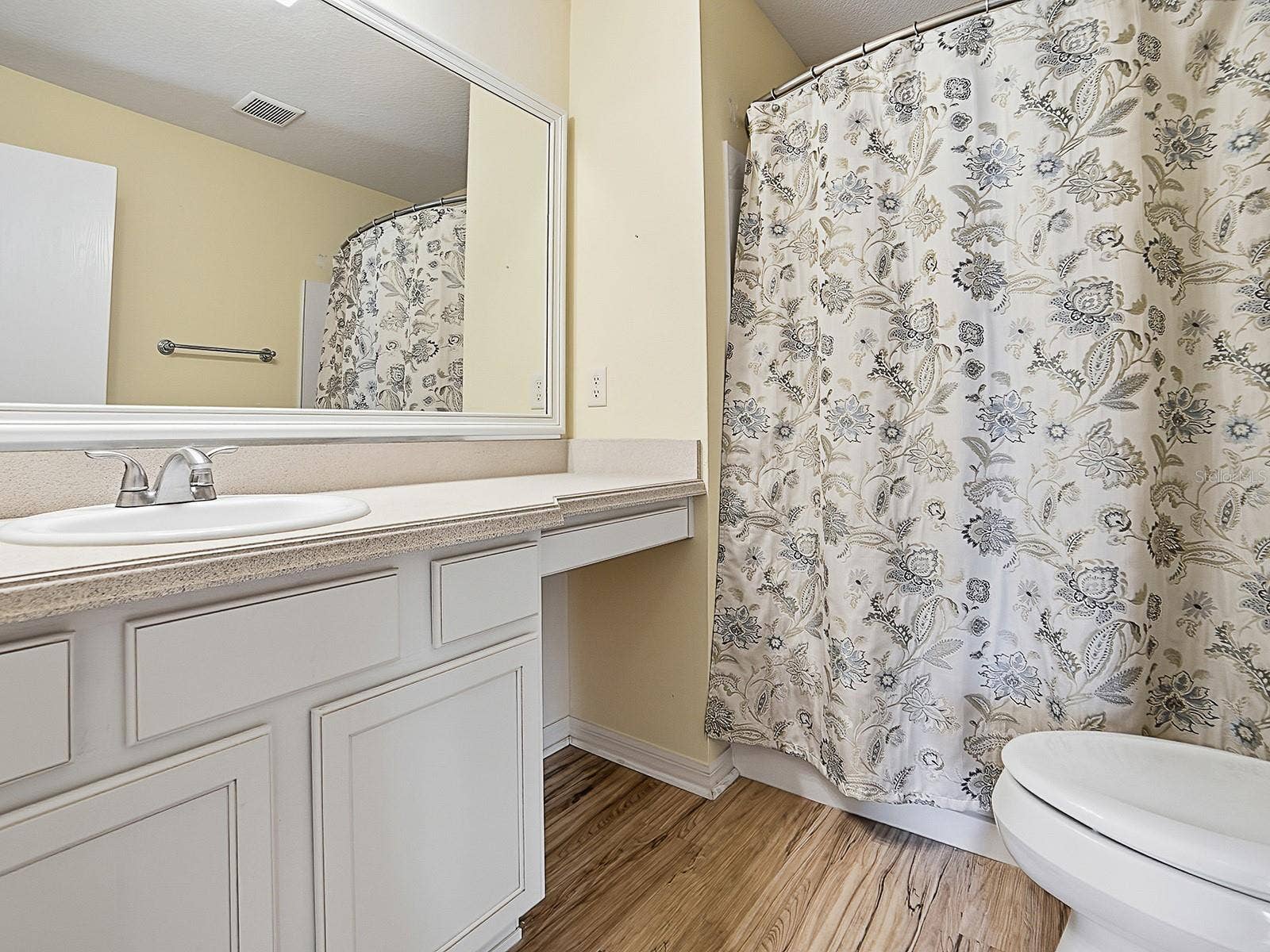 299 MERCER WAY, The Villages, FL 32162 299 MERCER WAY, The Villages, FL 32162