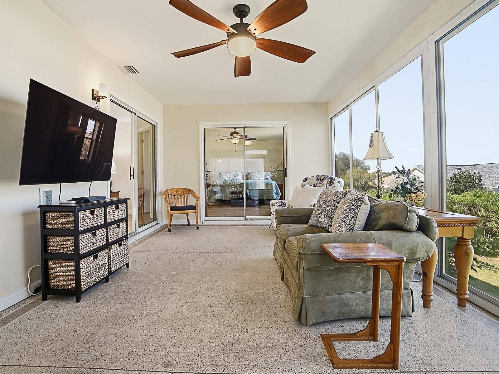 299 MERCER WAY, The Villages, FL 32162 299 MERCER WAY, The Villages, FL 32162
