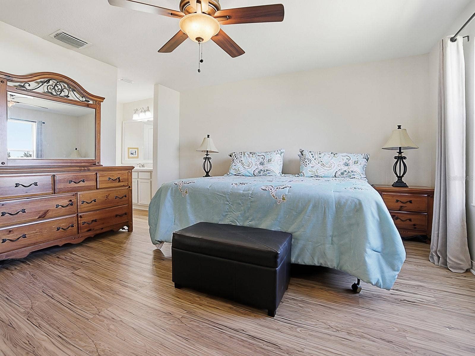 299 MERCER WAY, The Villages, FL 32162 299 MERCER WAY, The Villages, FL 32162