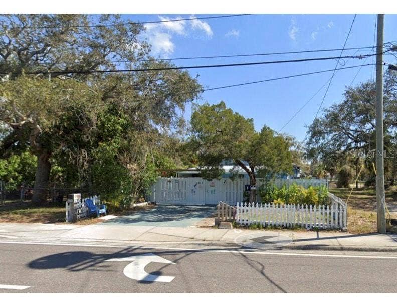 1311 N MYRTLE AVENUE, Clearwater, FL 33755 1311 N MYRTLE AVENUE, Clearwater, FL 33755