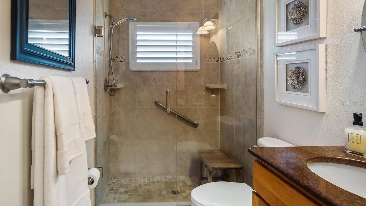 3720 DOUNE WAY, Clermont, FL 34711 Primary Shower