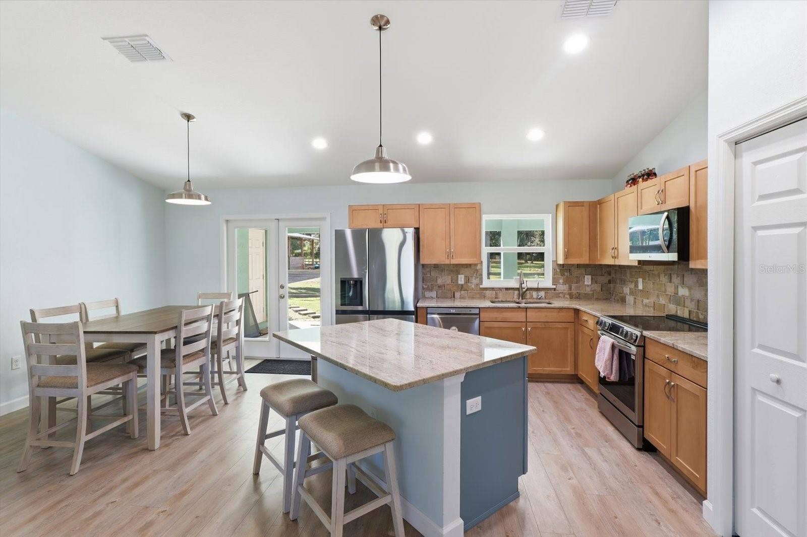 560 NW 117TH COURT, Ocala, FL 34482 560 NW 117TH COURT, Ocala, FL 34482