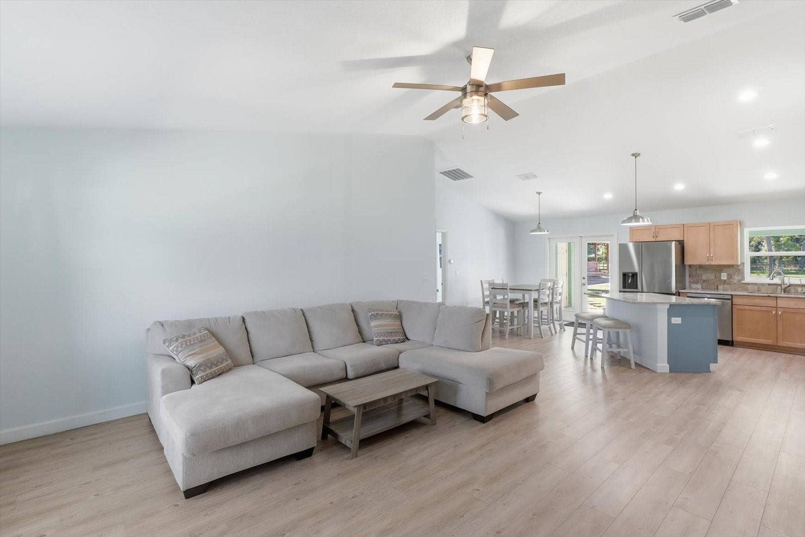 560 NW 117TH COURT, Ocala, FL 34482 560 NW 117TH COURT, Ocala, FL 34482
