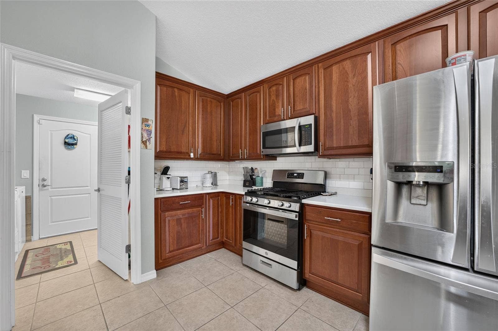 3568 WORTH CIRCLE, The Villages, FL 32162 Kitchen