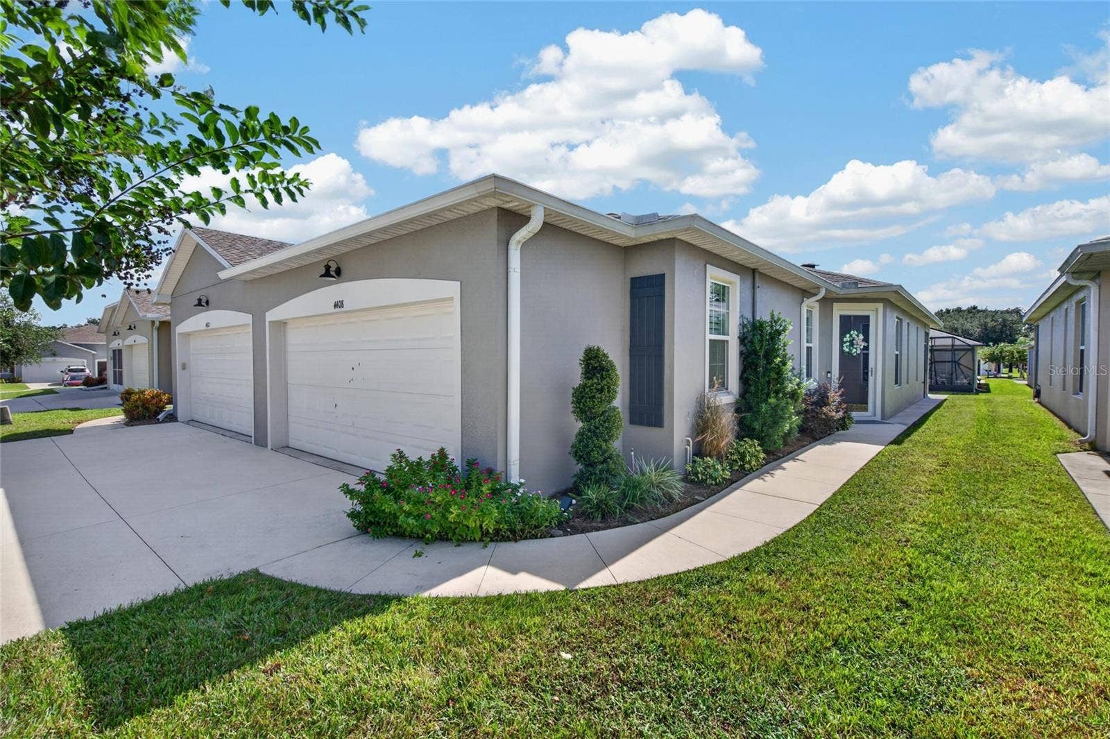 4408 BEDFORD WAY, Leesburg, FL 34748 upgraded landscaping