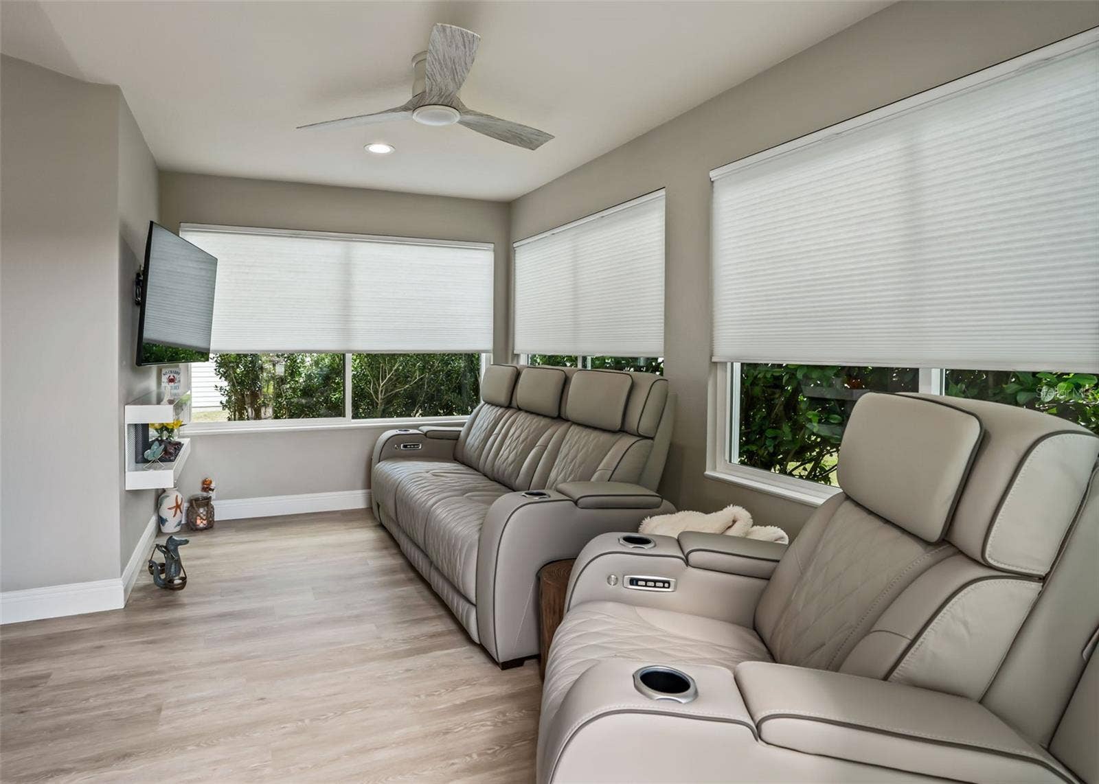 3229 DRESSENDORFER DRIVE, The Villages, FL 32163 Florida Room