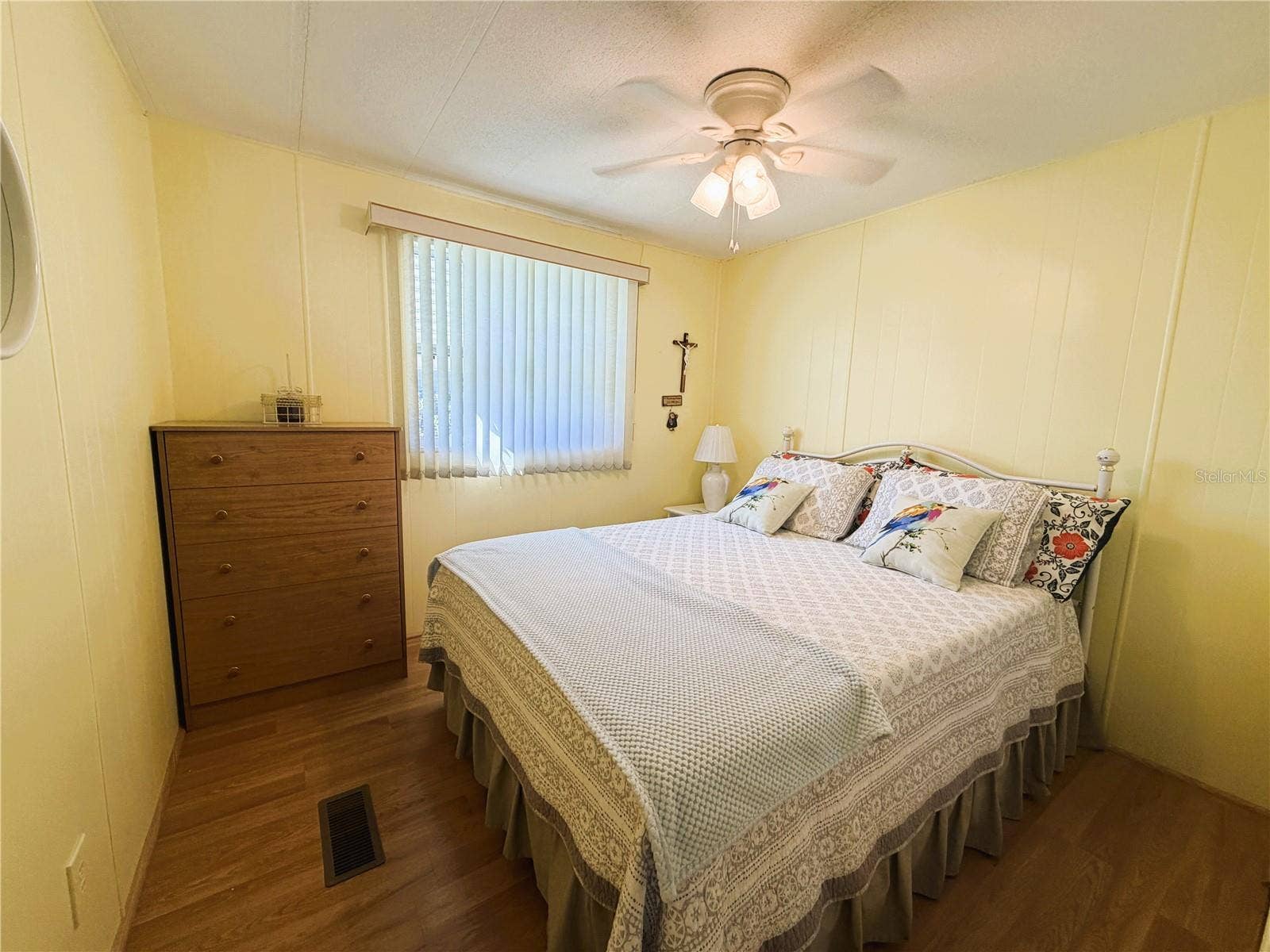353 HAWTHORNE BOULEVARD, Leesburg, FL 34748 353 HAWTHORNE BOULEVARD, Leesburg, FL 34748