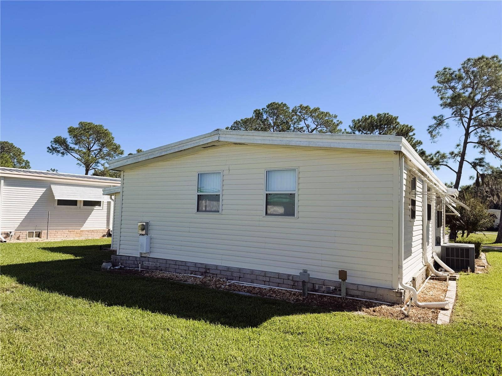 353 HAWTHORNE BOULEVARD, Leesburg, FL 34748 353 HAWTHORNE BOULEVARD, Leesburg, FL 34748