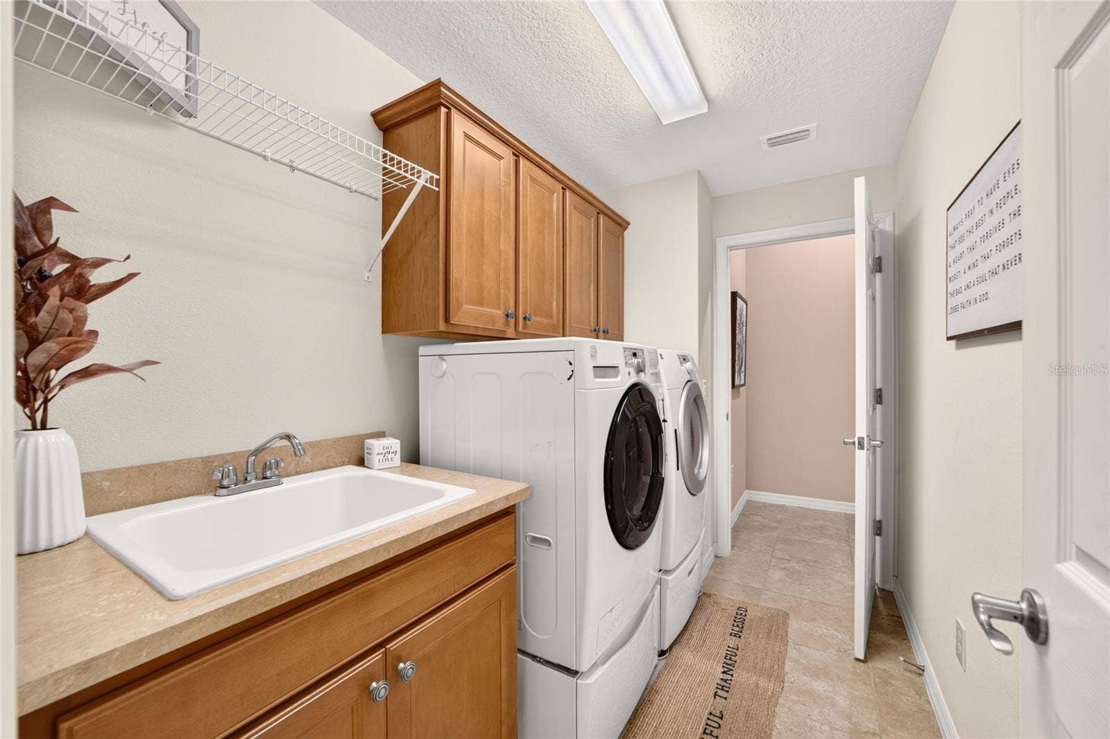 588 BRADFORD LOOP, The Villages, FL 32163 588 BRADFORD LOOP, The Villages, FL 32163