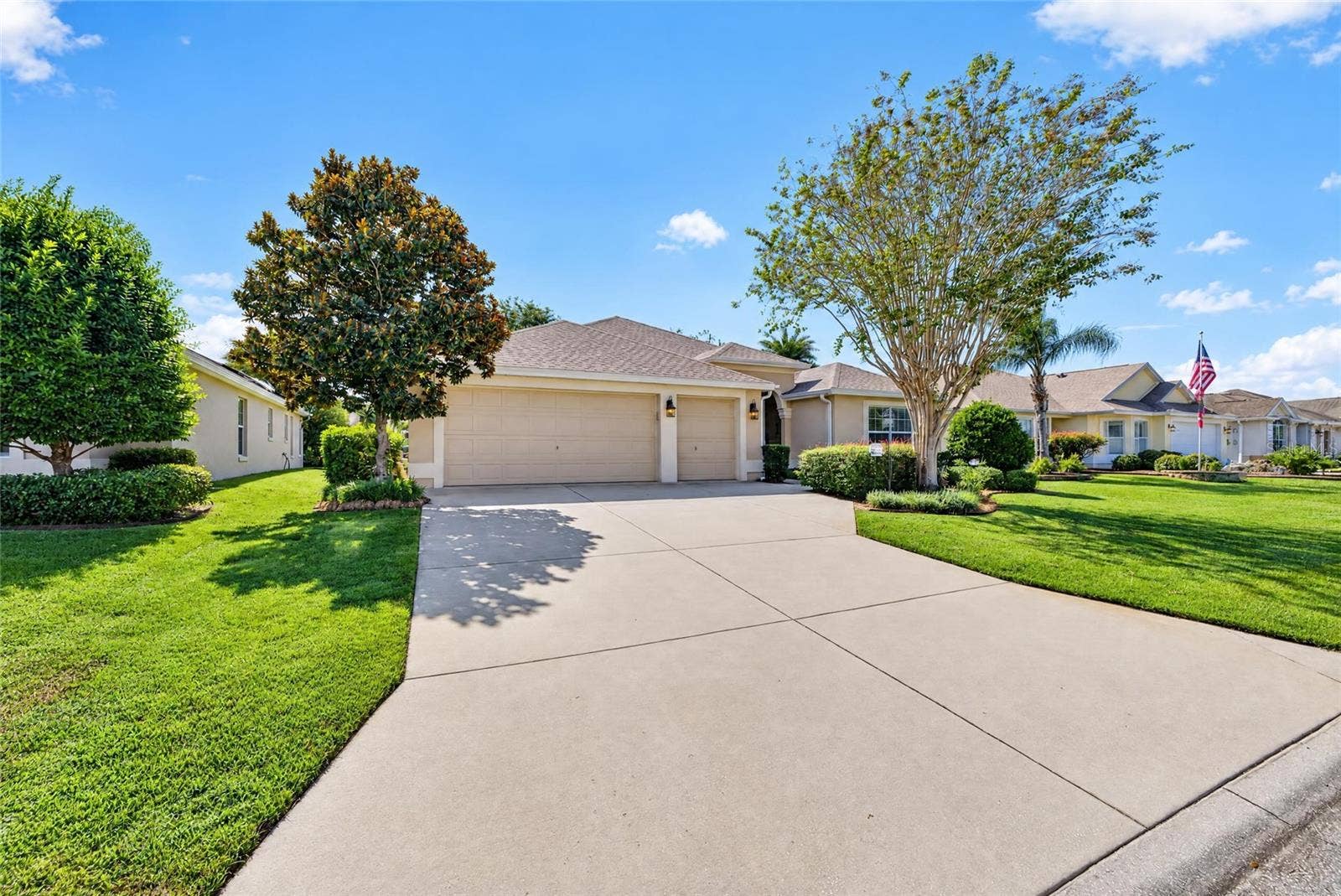 588 BRADFORD LOOP, The Villages, FL 32163 588 BRADFORD LOOP, The Villages, FL 32163