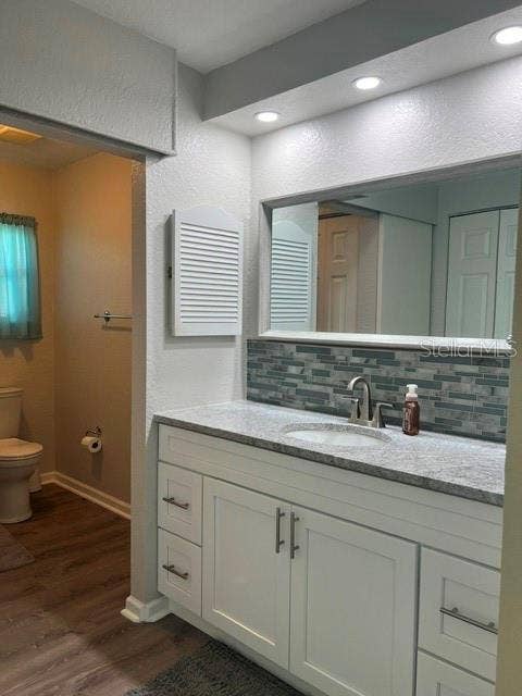 2368 CONESTOGA DRIVE, Leesburg, FL 34748 View into the En Suite Bathroom