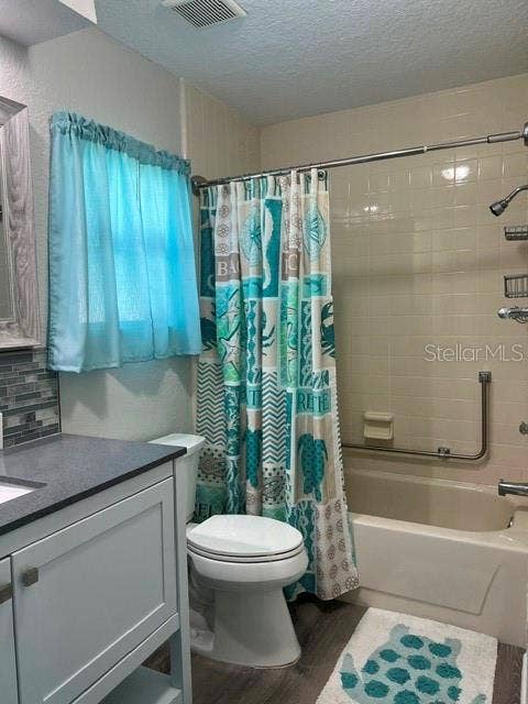 2368 CONESTOGA DRIVE, Leesburg, FL 34748 Guest Bathroom, Tub/Shower Combo with Handicap bars