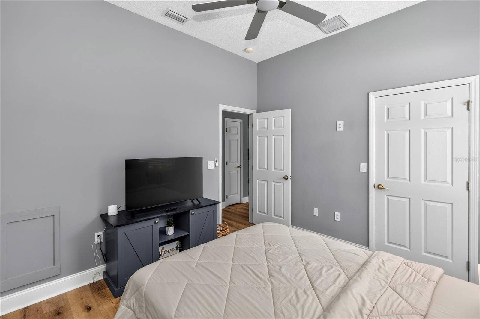 10240 BARRINGTON COURT, Leesburg, FL 34788
