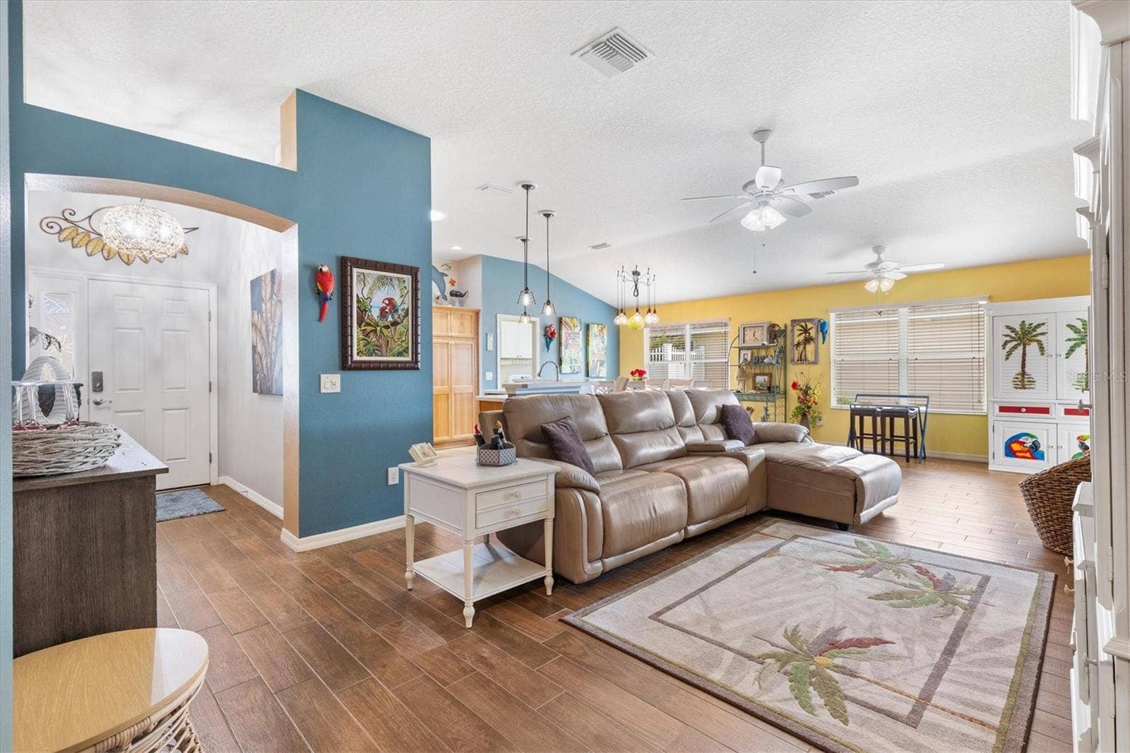 2398 FLATWOOD STREET, The Villages, FL 32162 ENTRYWAY