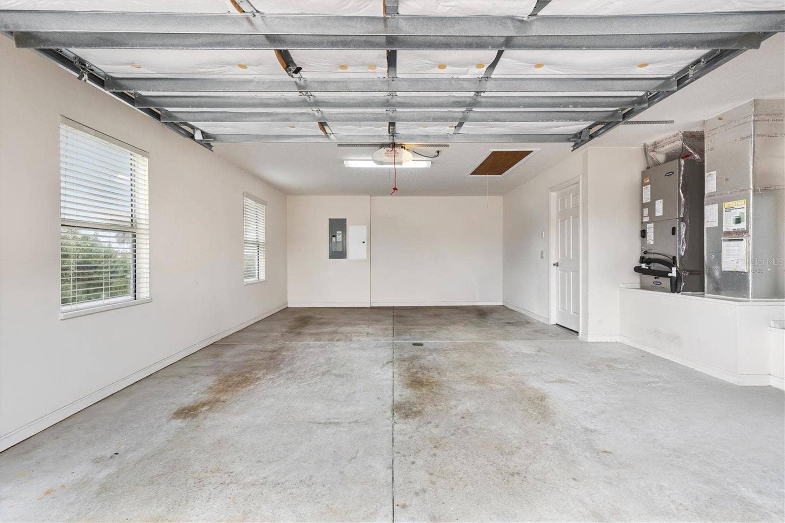 2398 FLATWOOD STREET, The Villages, FL 32162 GARAGE