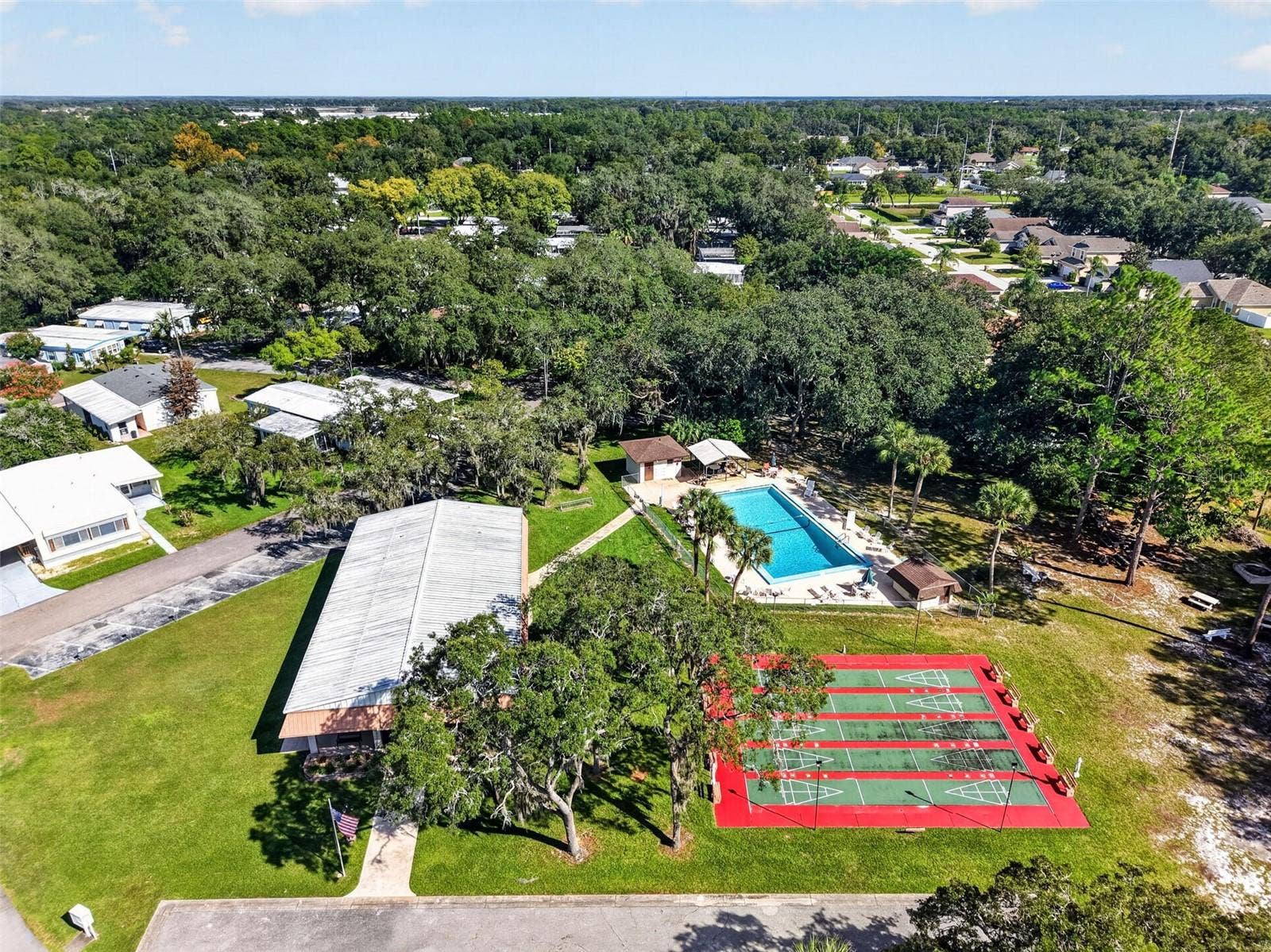 2005 STACEY DR, Mount Dora, FL 32757 Community Clubhouse and Pool