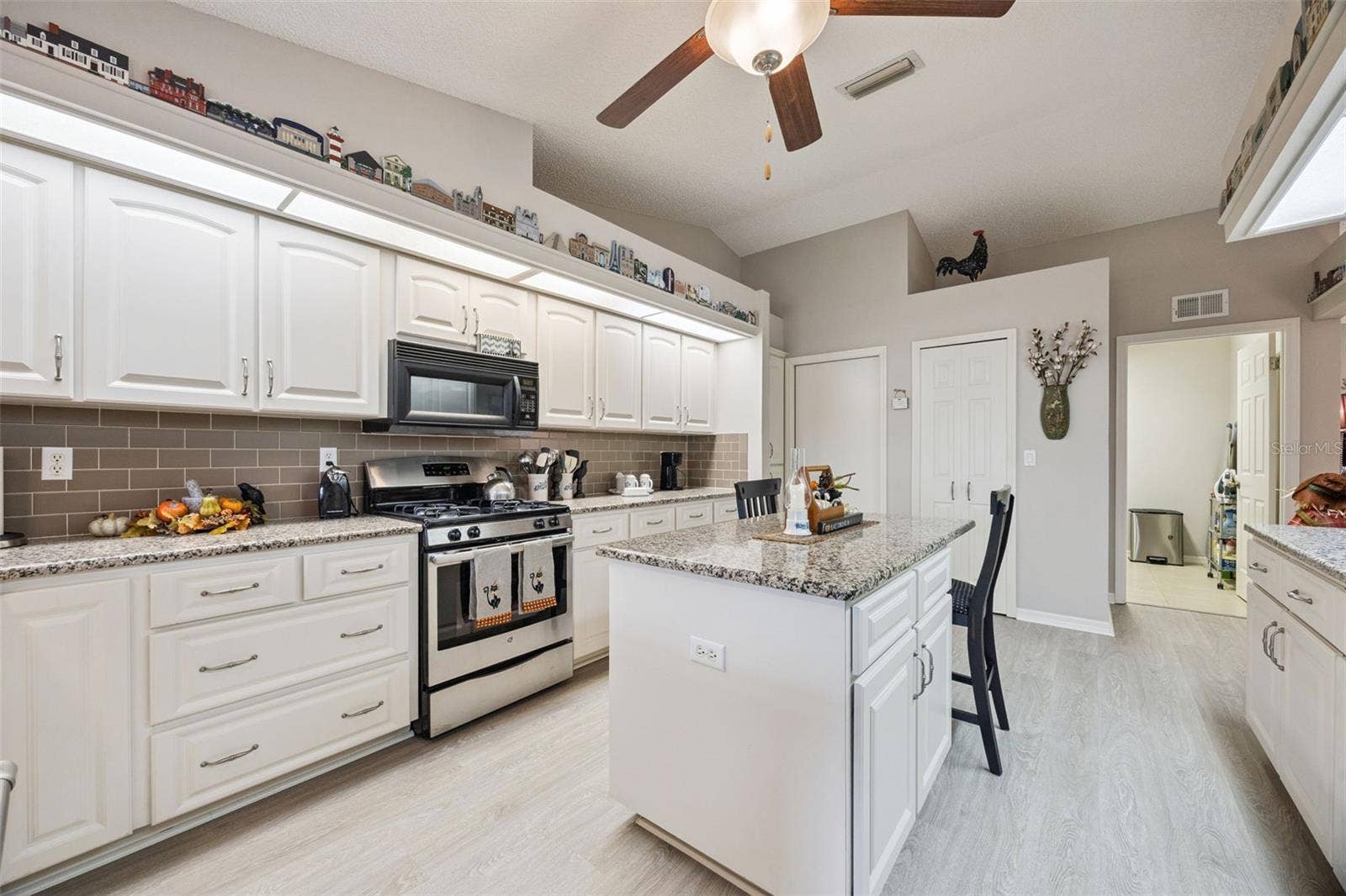 26949 RACQUET CIRCLE, Leesburg, FL 34748
