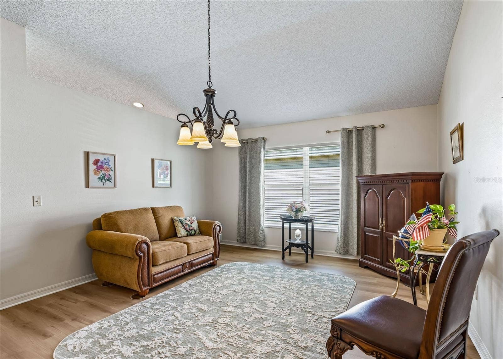 3516 WHITING WAY, The Villages, FL 32162 3516 WHITING WAY, The Villages, FL 32162