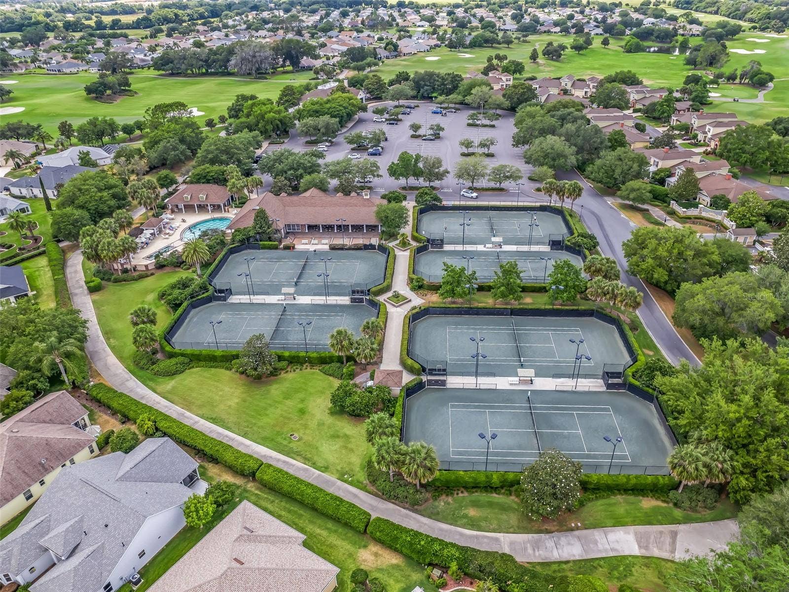 3516 WHITING WAY, The Villages, FL 32162 3516 WHITING WAY, The Villages, FL 32162