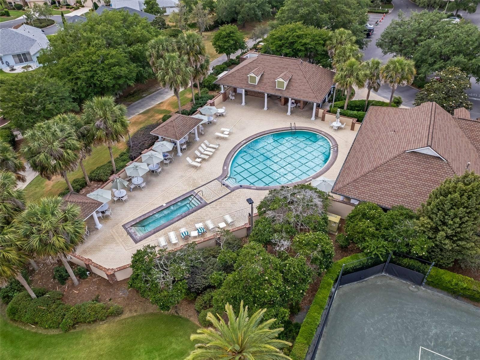 3516 WHITING WAY, The Villages, FL 32162 3516 WHITING WAY, The Villages, FL 32162