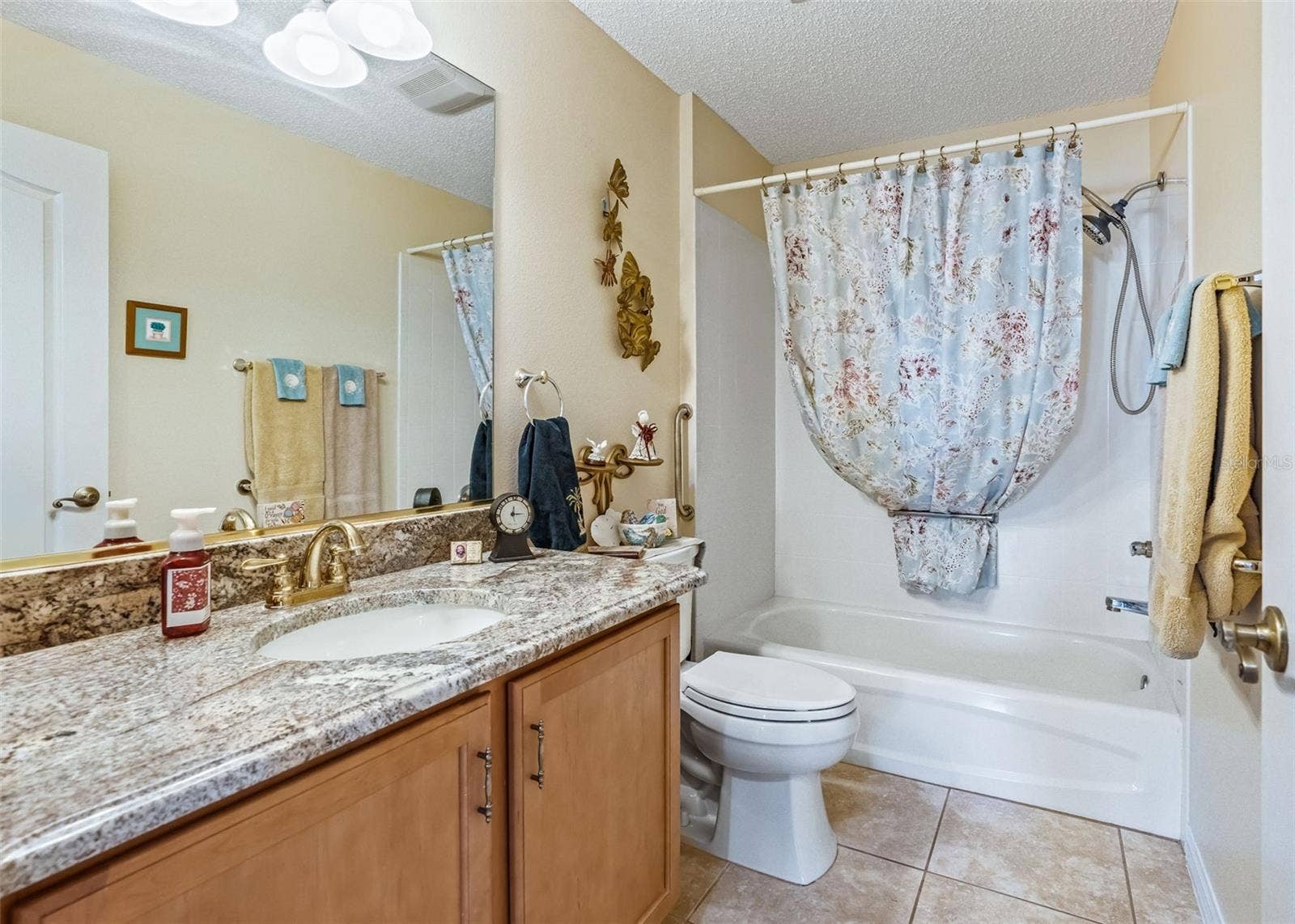 3516 WHITING WAY, The Villages, FL 32162 3516 WHITING WAY, The Villages, FL 32162