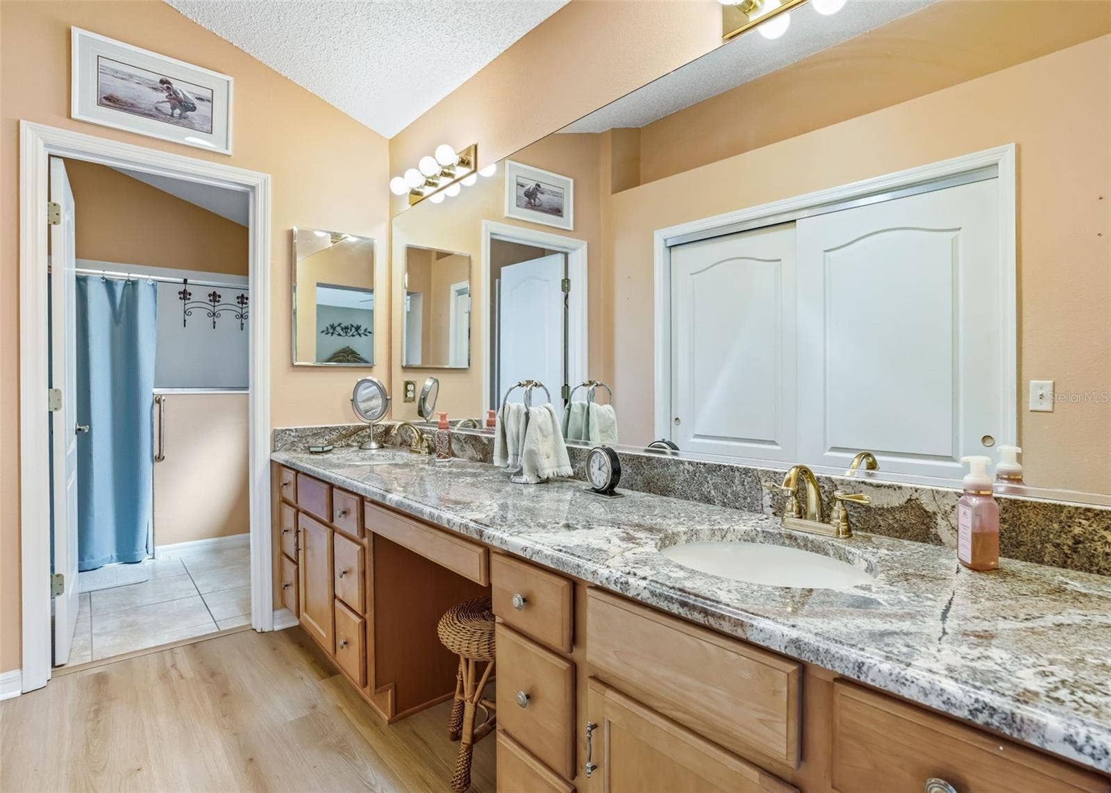 3516 WHITING WAY, The Villages, FL 32162 3516 WHITING WAY, The Villages, FL 32162